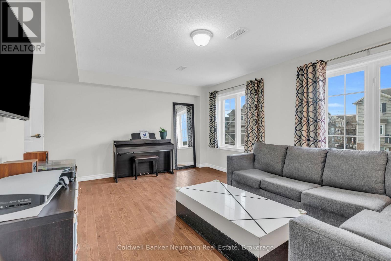 A - 644 Woodlawn Road E, Guelph, Ontario N1E 0K4 - Photo 4 - X12574634