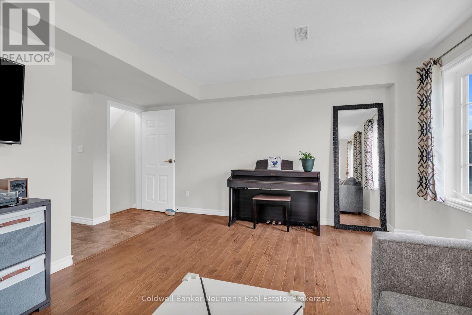 A - 644 Woodlawn Road E, Guelph, Ontario N1E 0K4 - Photo 5 - X12574634