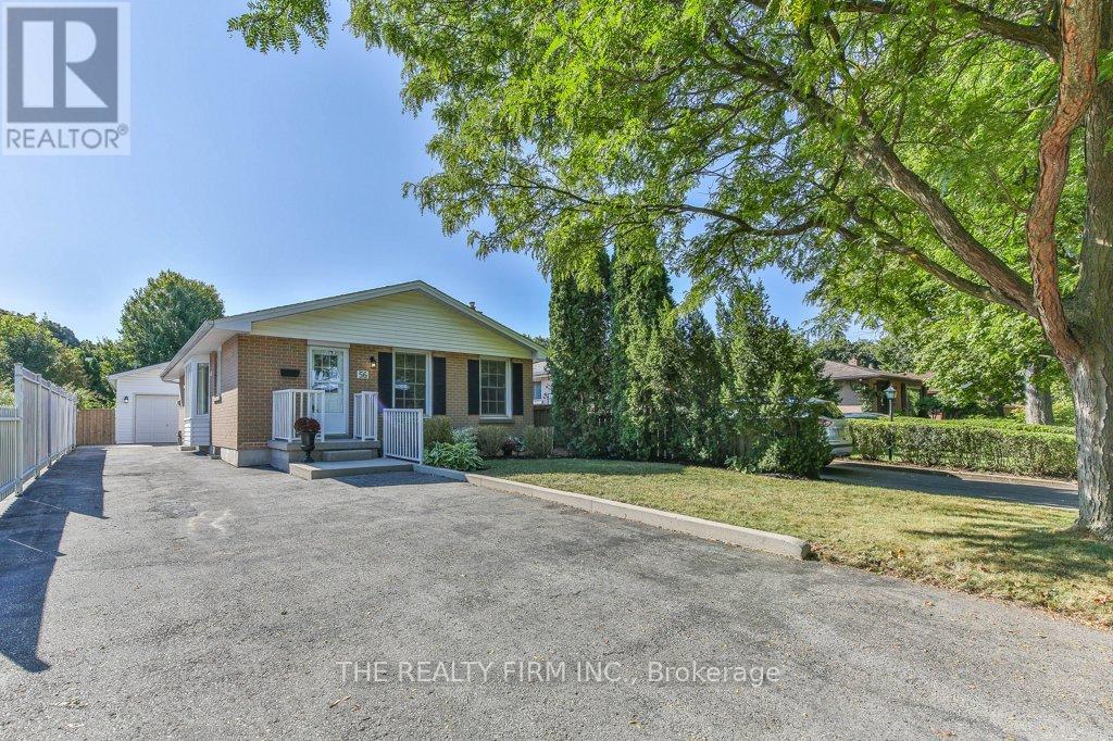 56 Toulon Crescent, London East, Ontario  N5V 1J5 - Photo 2 - X12574660
