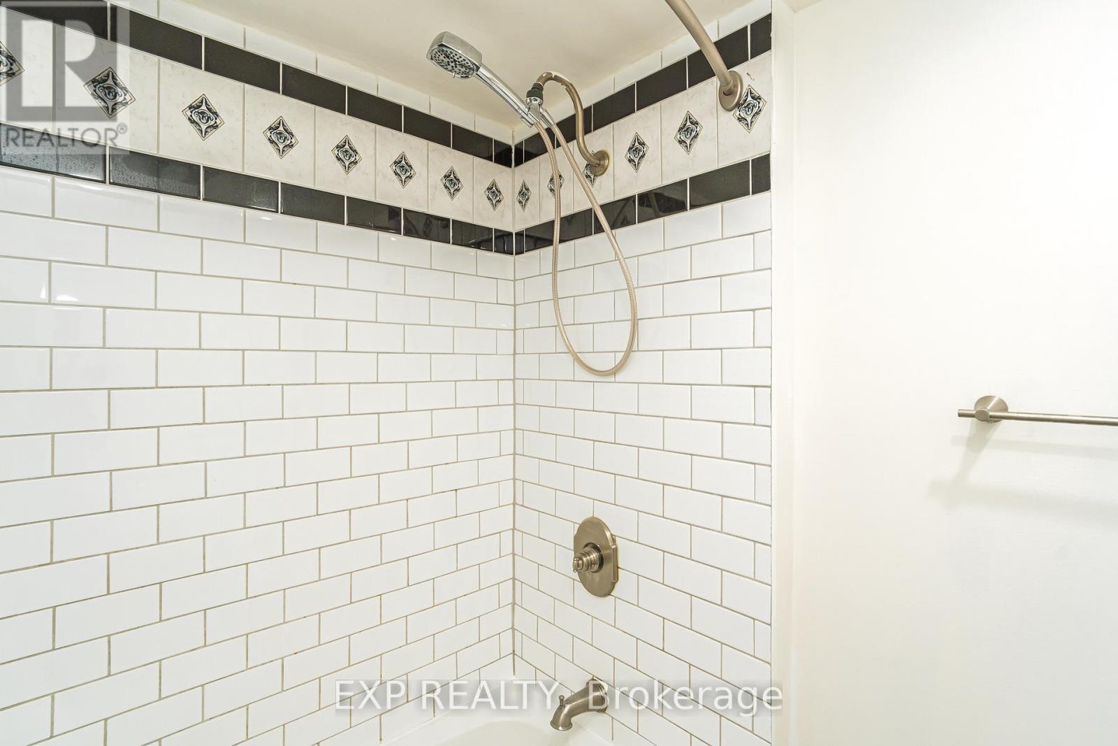 415 - 2000 Jasmine Crescent, Ottawa, Ontario  K1J 8K4 - Photo 22 - X12574588