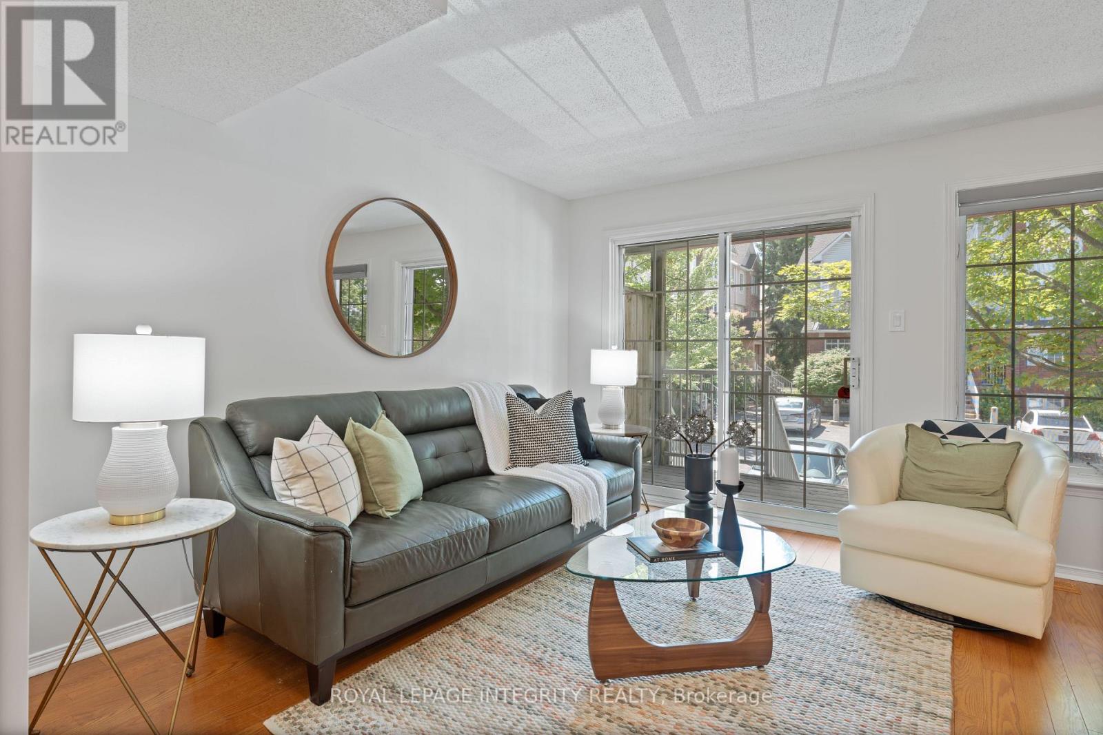 E - 108 Centrepointe Drive, Ottawa, Ontario  K2G 6K3 - Photo 3 - X12574650