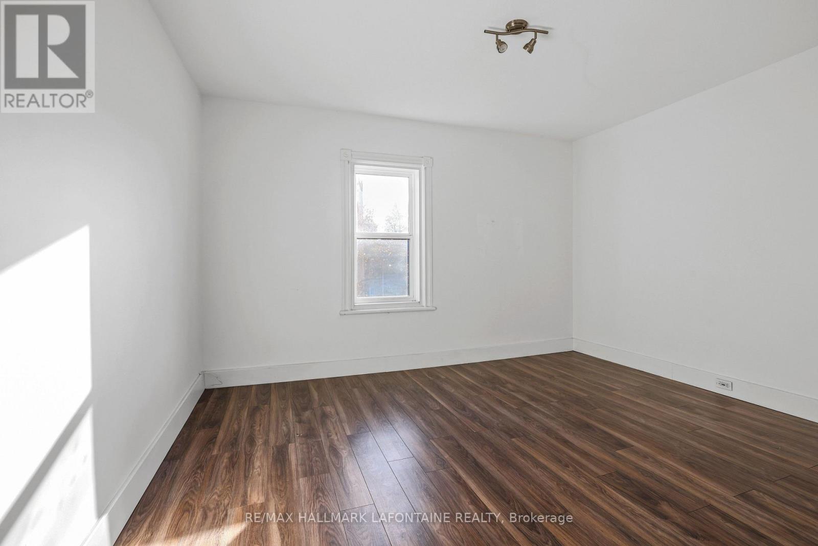2 - 340 Mackay Street, Ottawa, Ontario  K1M 2C1 - Photo 11 - X12574656