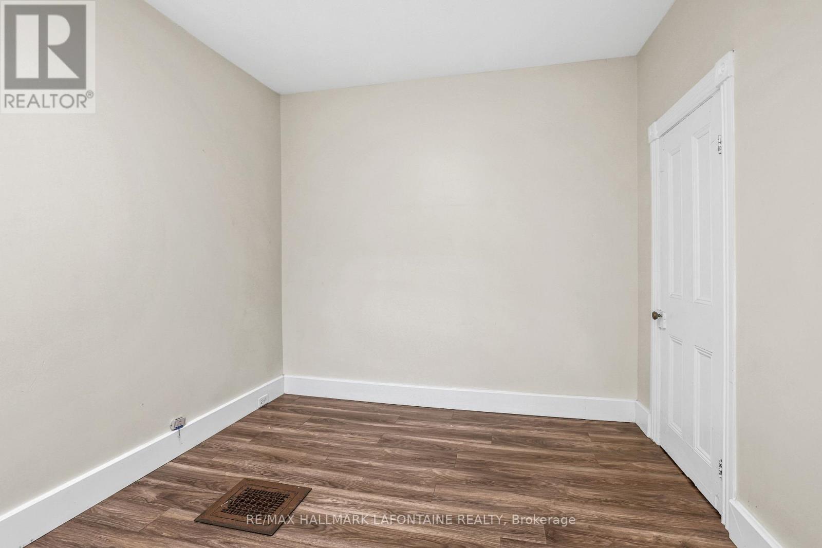 2 - 340 Mackay Street, Ottawa, Ontario  K1M 2C1 - Photo 18 - X12574656