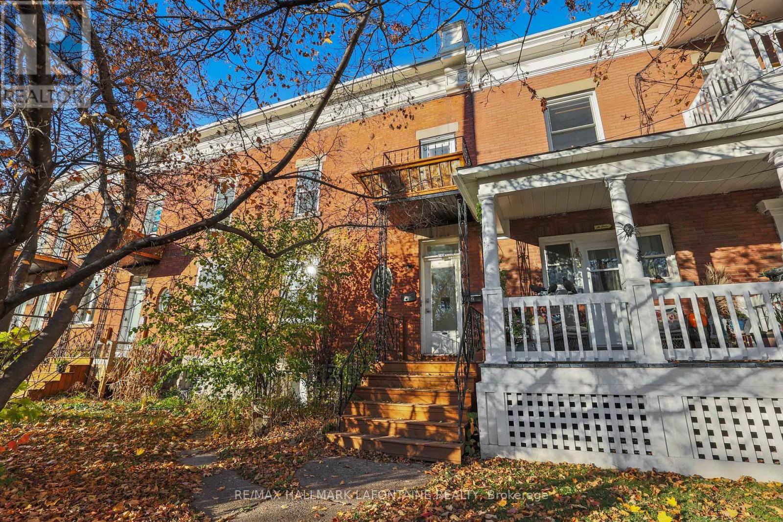 2 - 340 Mackay Street, Ottawa, Ontario  K1M 2C1 - Photo 2 - X12574656