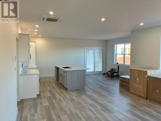 205 Shady Acres Drive, Brackley, Prince Edward Island  C1E 2X4 - Photo 6 - 202524086