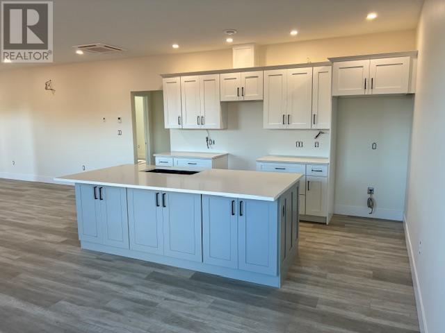 205 Shady Acres Drive, Brackley, Prince Edward Island  C1E 2X4 - Photo 7 - 202524086