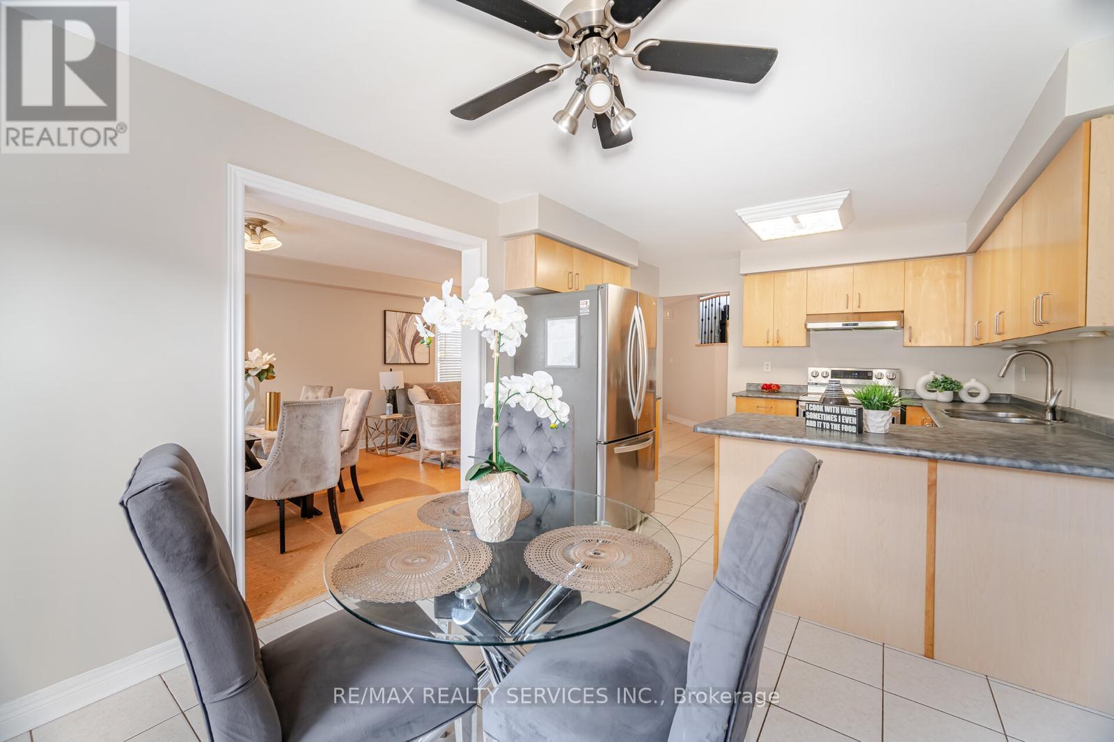 34 Bramoak Crescent, Brampton, Ontario  L7A 1T6 - Photo 12 - W12574324