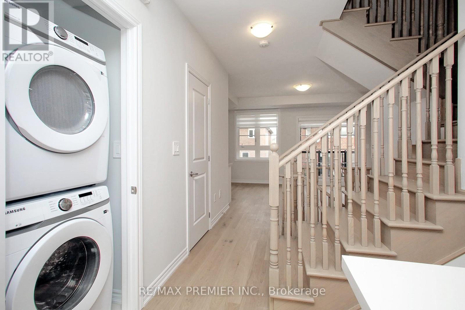 5893 Saigon Street, Mississauga, Ontario  L5V 2V9 - Photo 14 - W12574356