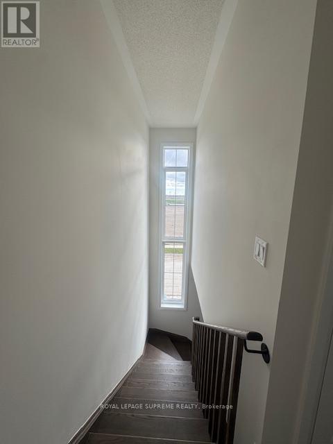 89 Blue Pond Drive, Brampton, Ontario  L7A 0B8 - Photo 12 - W12574378