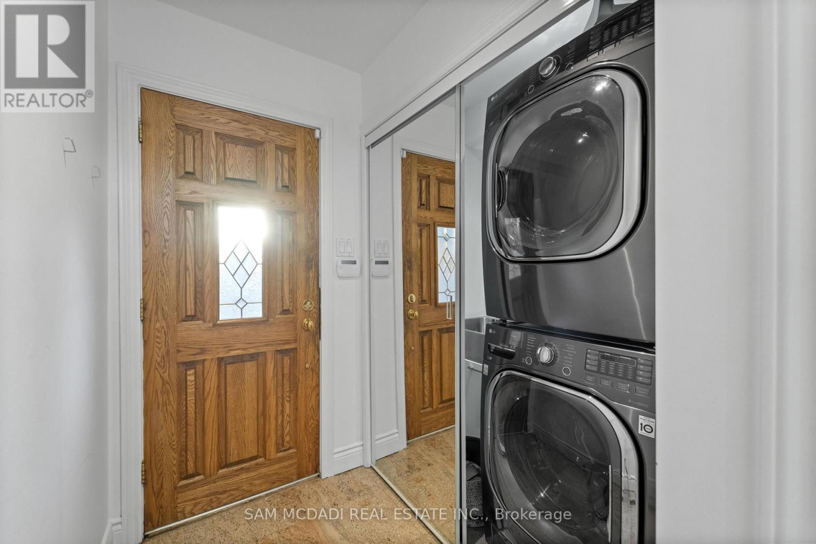 22 Richdale Court, Toronto, Ontario  M9B 5Y9 - Photo 16 - W12574394