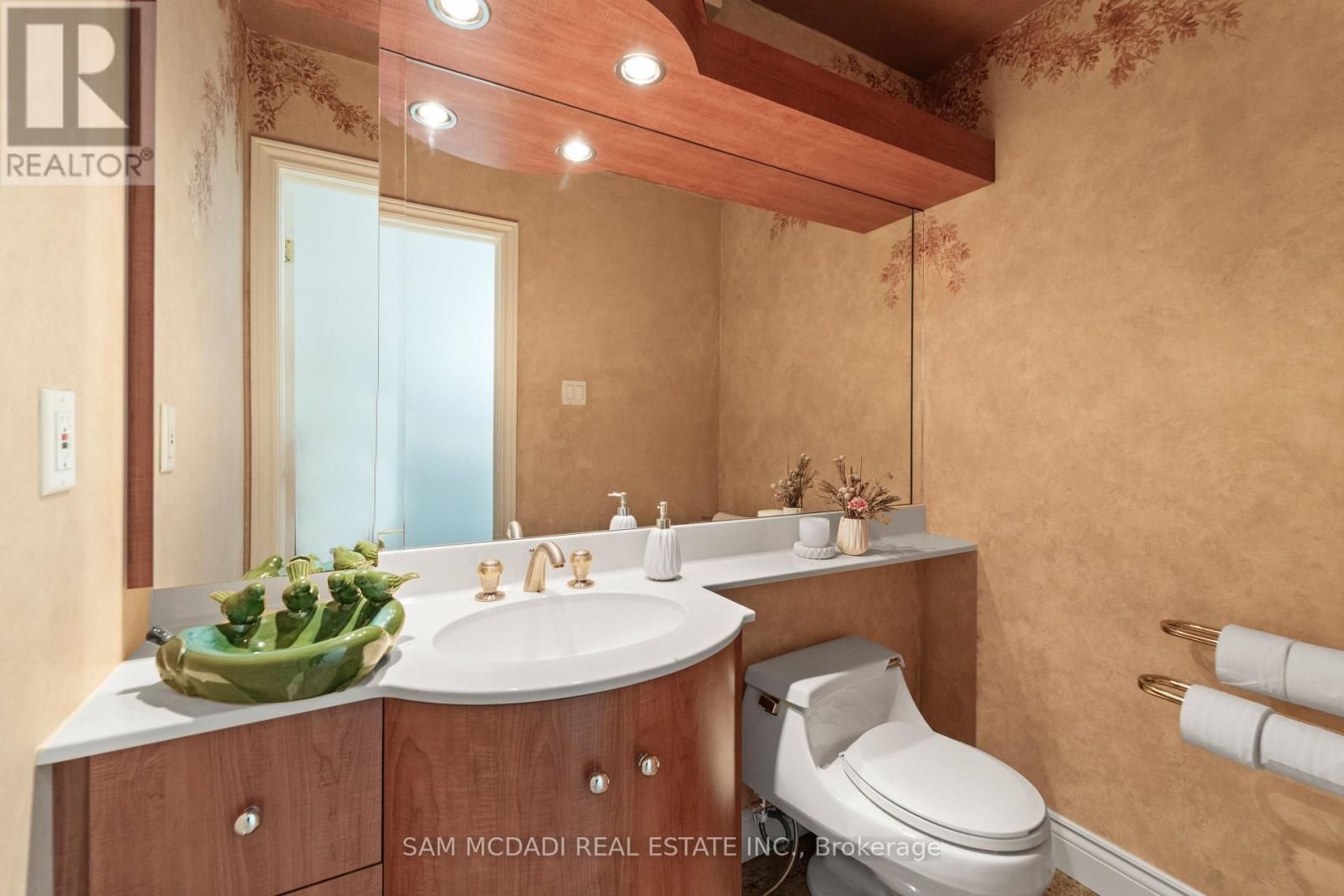 22 Richdale Court, Toronto, Ontario  M9B 5Y9 - Photo 17 - W12574394