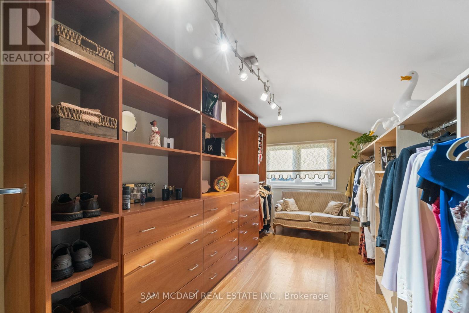 22 Richdale Court, Toronto, Ontario  M9B 5Y9 - Photo 27 - W12574394