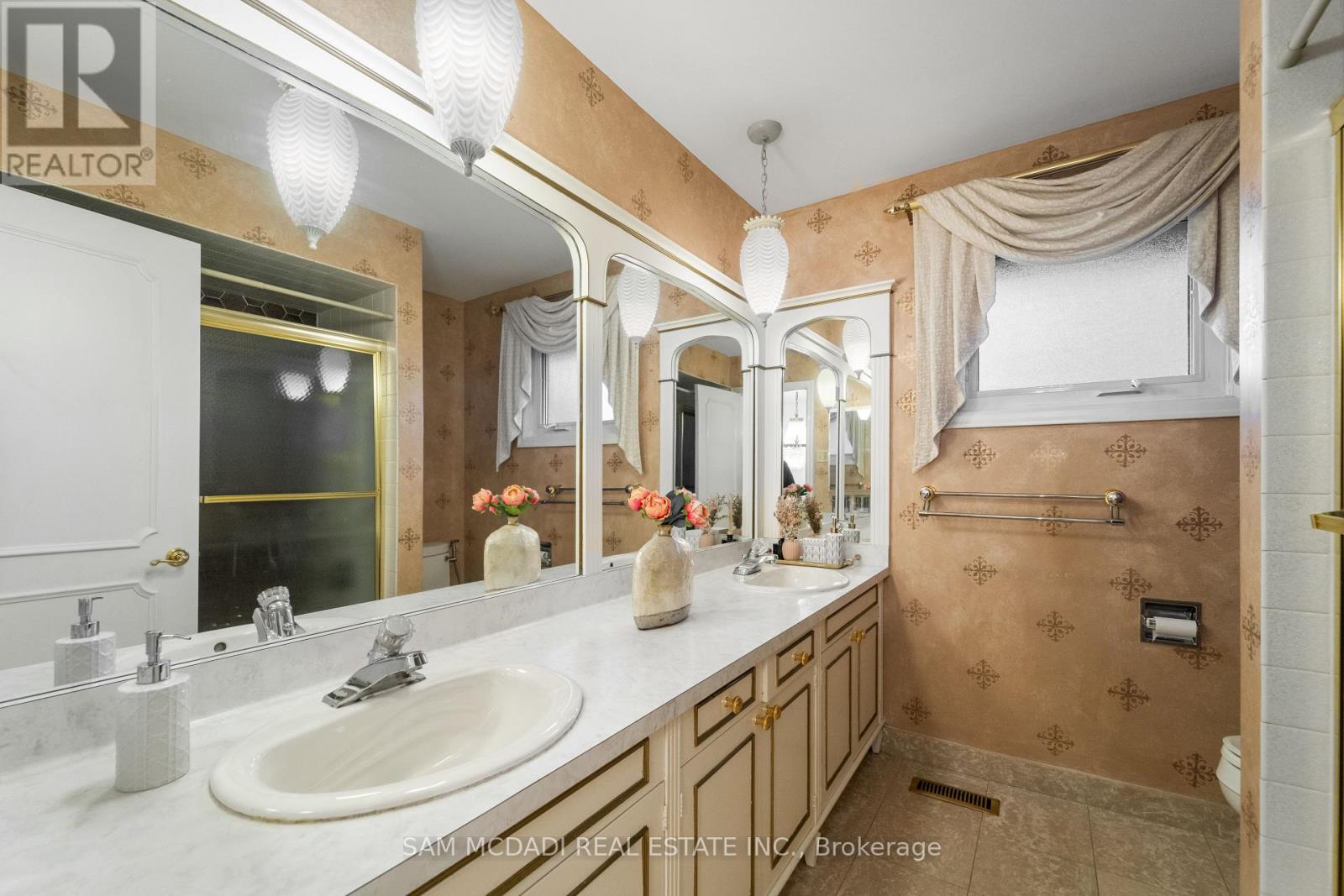 22 Richdale Court, Toronto, Ontario  M9B 5Y9 - Photo 29 - W12574394