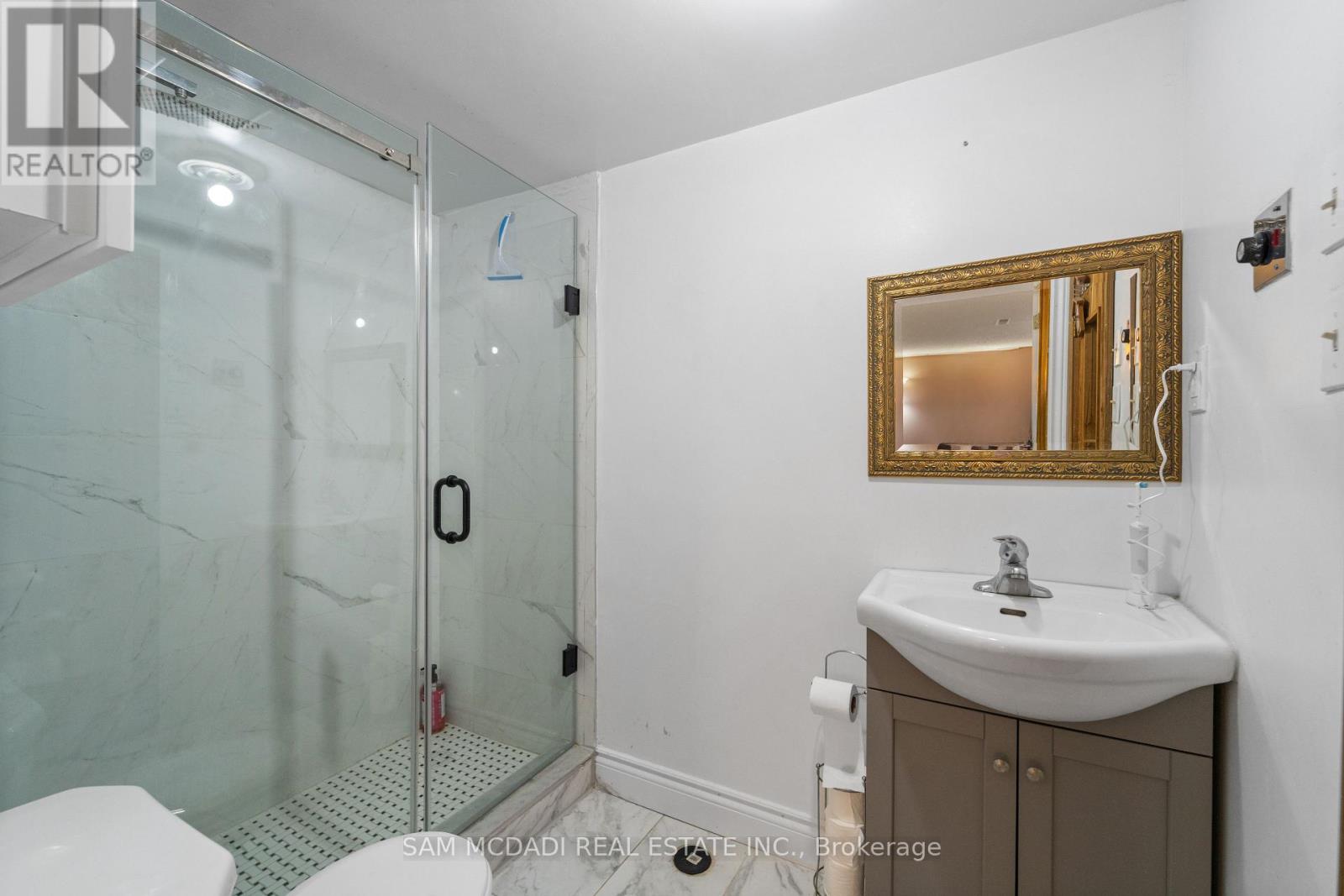 22 Richdale Court, Toronto, Ontario  M9B 5Y9 - Photo 39 - W12574394