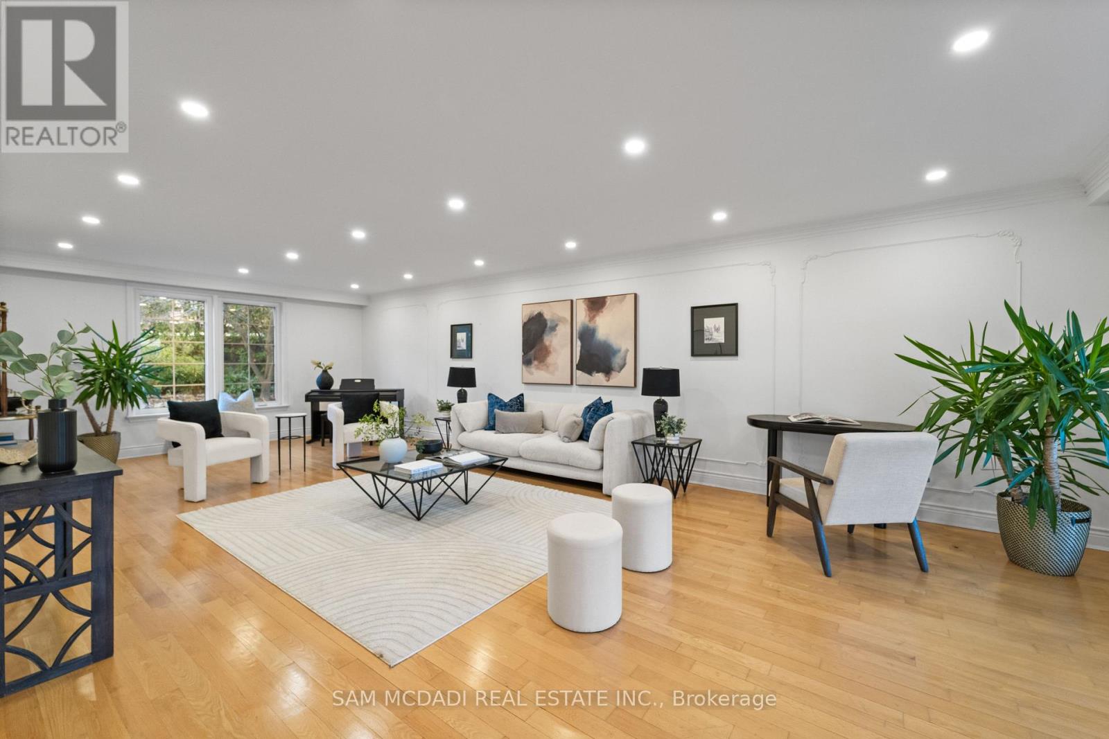 22 Richdale Court, Toronto, Ontario  M9B 5Y9 - Photo 7 - W12574394