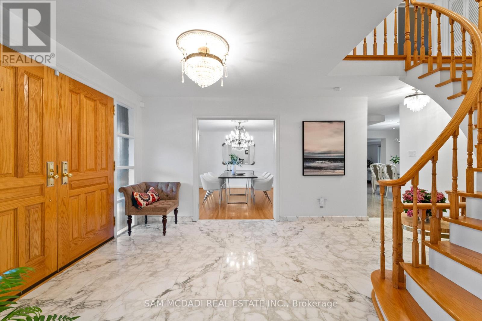 22 Richdale Court, Toronto, Ontario  M9B 5Y9 - Photo 8 - W12574394