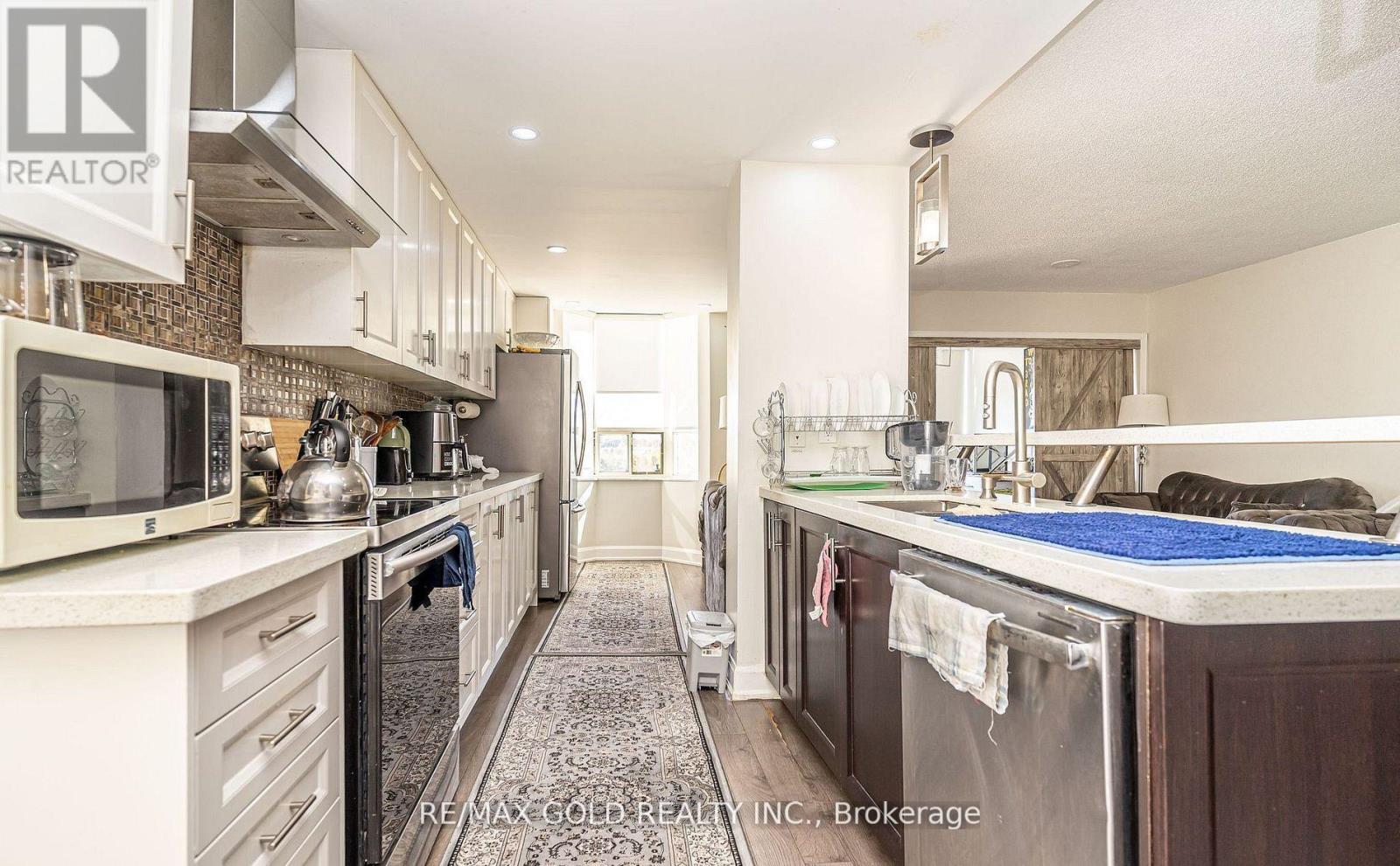 403 - 30 Malta Avenue, Brampton, Ontario  L6Y 4W6 - Photo 17 - W12574424