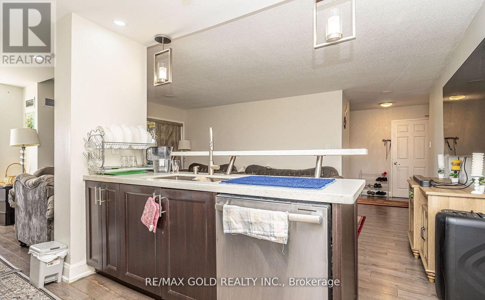 403 - 30 Malta Avenue, Brampton, Ontario  L6Y 4W6 - Photo 20 - W12574424