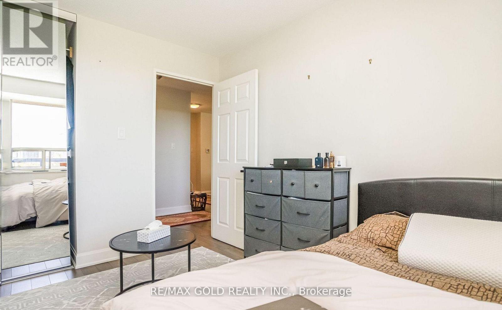 403 - 30 Malta Avenue, Brampton, Ontario  L6Y 4W6 - Photo 32 - W12574424