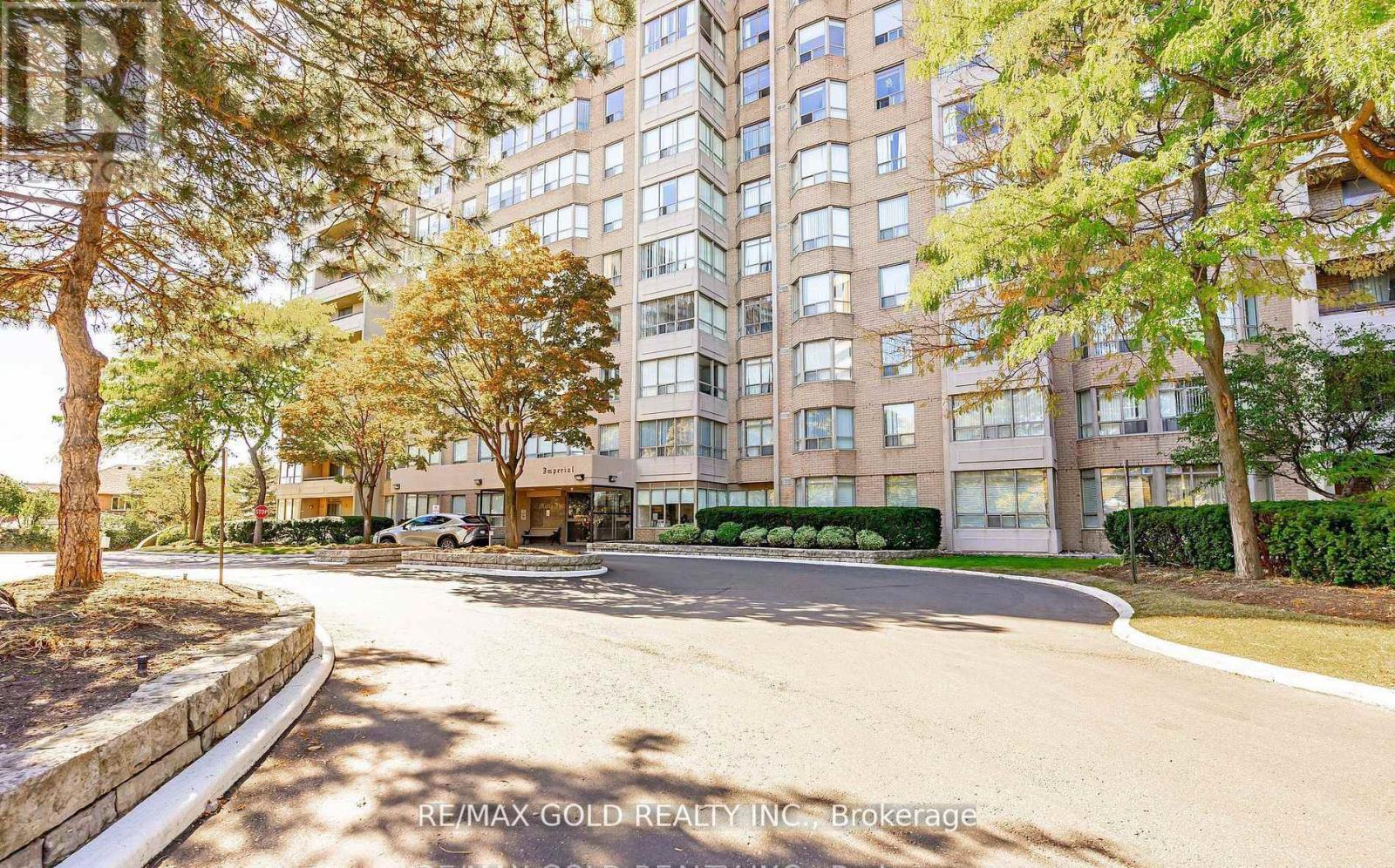 403 - 30 Malta Avenue, Brampton, Ontario  L6Y 4W6 - Photo 37 - W12574424