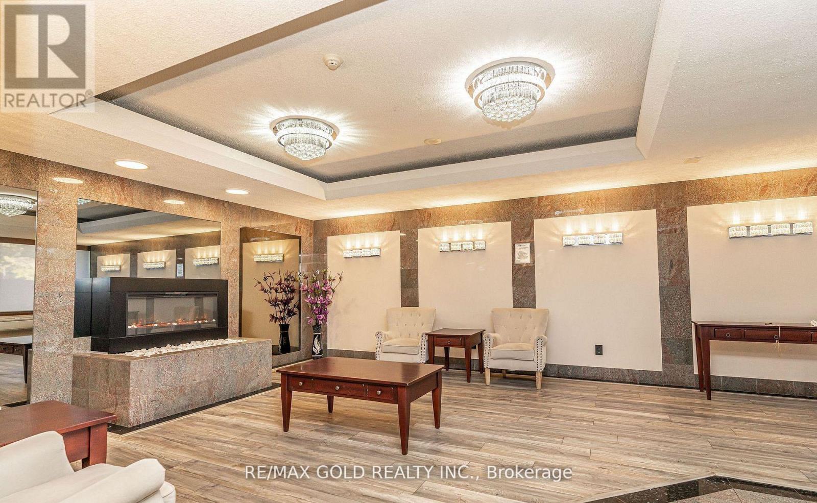 403 - 30 Malta Avenue, Brampton, Ontario  L6Y 4W6 - Photo 6 - W12574424