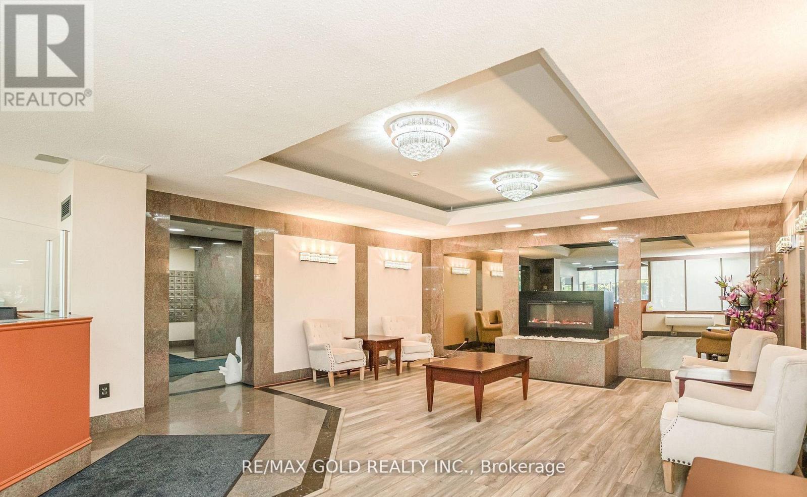 403 - 30 Malta Avenue, Brampton, Ontario  L6Y 4W6 - Photo 7 - W12574424