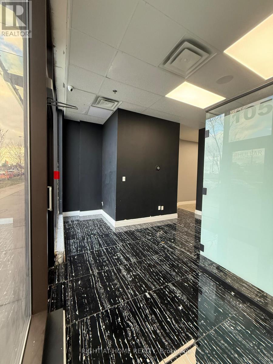 105 - 1 De Boers Drive, Toronto, Ontario  M3J 0G6 - Photo 3 - W12574470