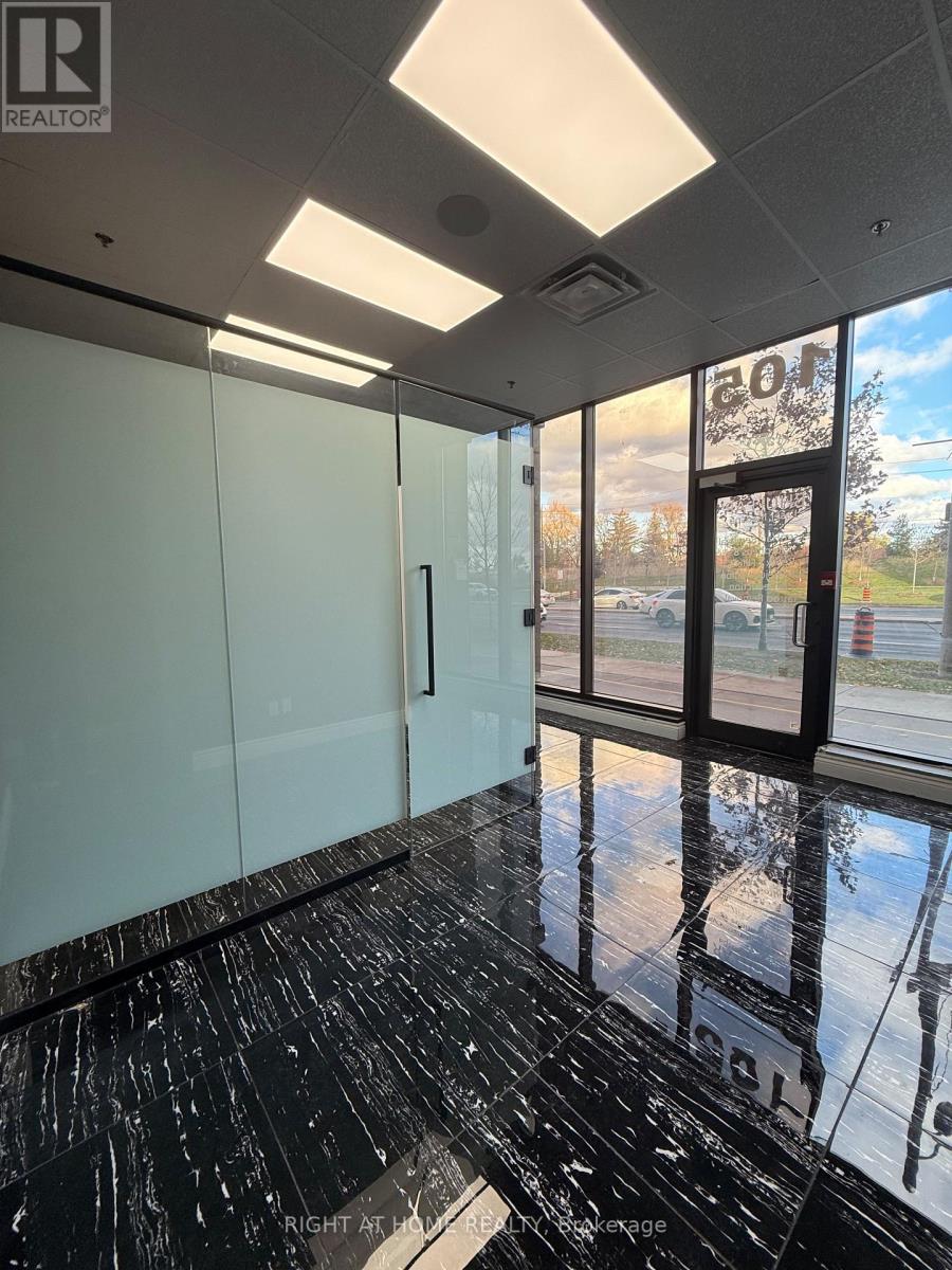 105 - 1 De Boers Drive, Toronto, Ontario  M3J 0G6 - Photo 4 - W12574470