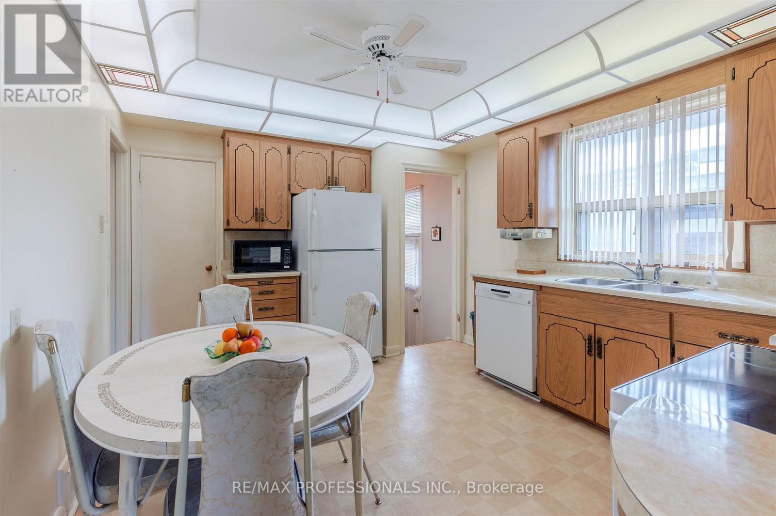 Unknown Address, ,     - Photo 6 - W12574494