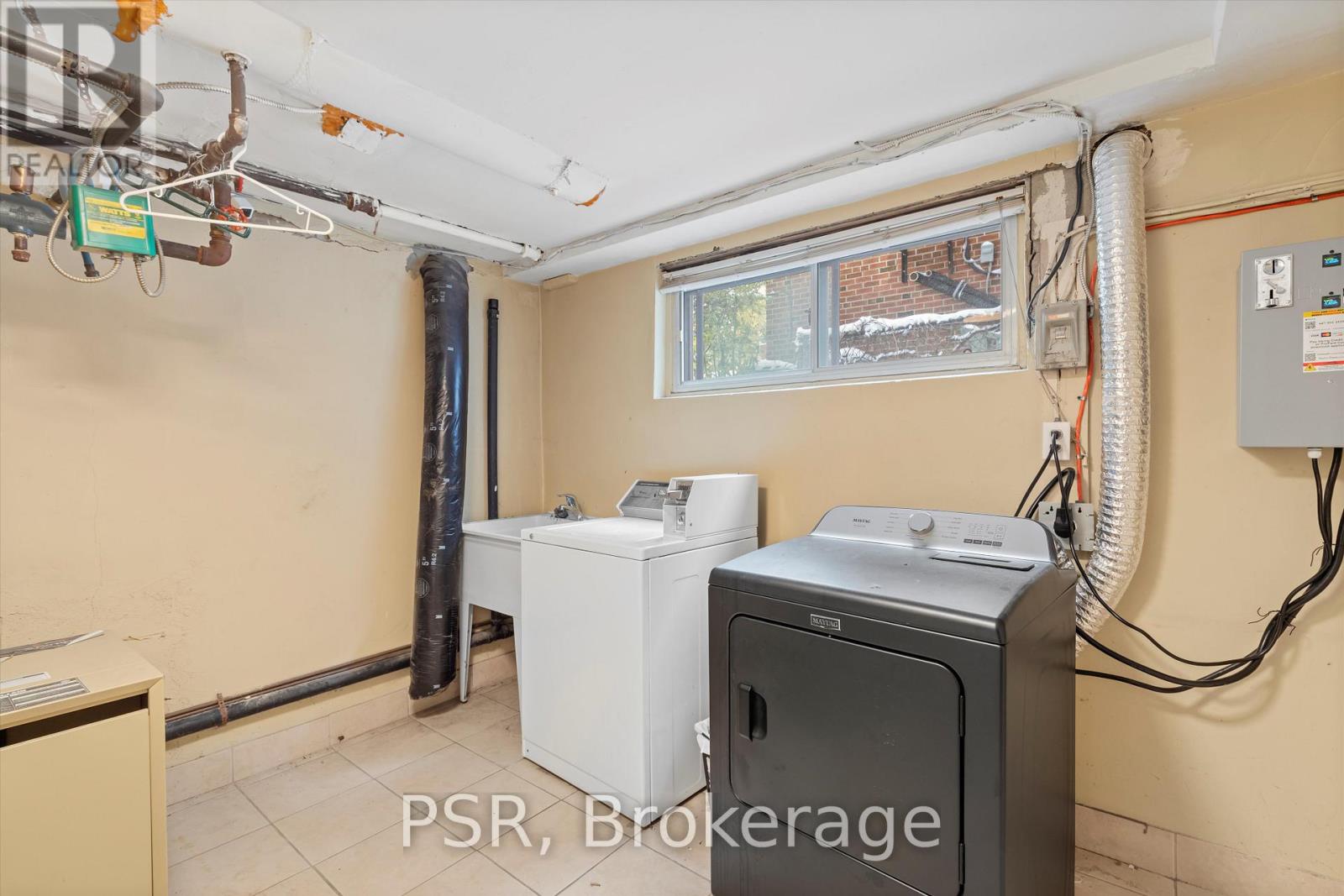 Lower - 35 Twenty Fourth Street, Toronto, Ontario  M8V 3N3 - Photo 19 - W12574540