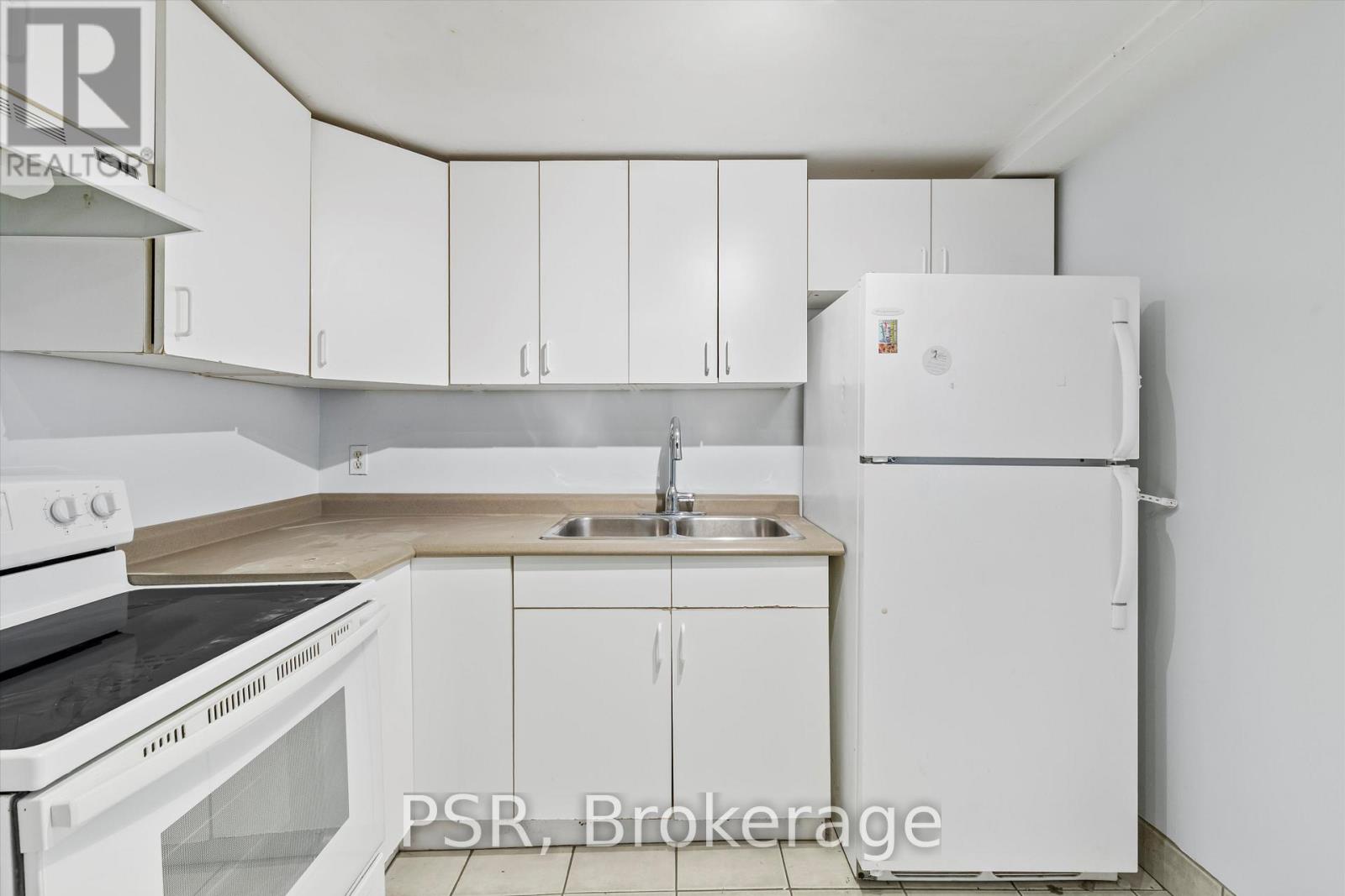 Lower - 35 Twenty Fourth Street, Toronto, Ontario  M8V 3N3 - Photo 9 - W12574540