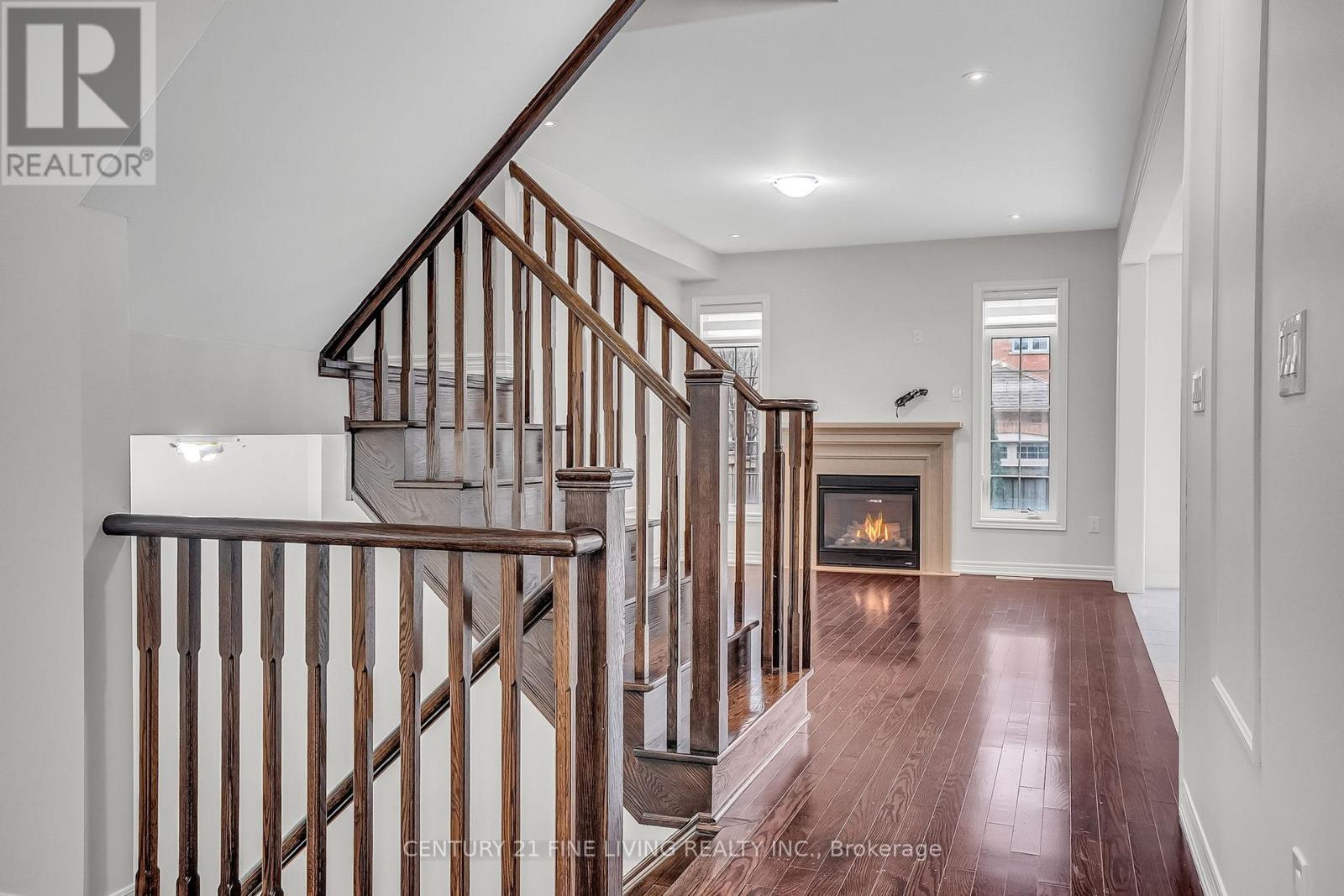 68 Killington Avenue, Vaughan, Ontario  L4H 3Z4 - Photo 12 - N12572530