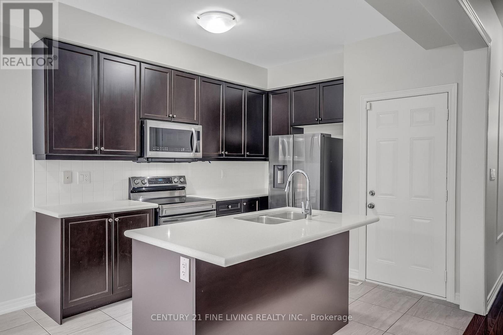 68 Killington Avenue, Vaughan, Ontario  L4H 3Z4 - Photo 17 - N12572530