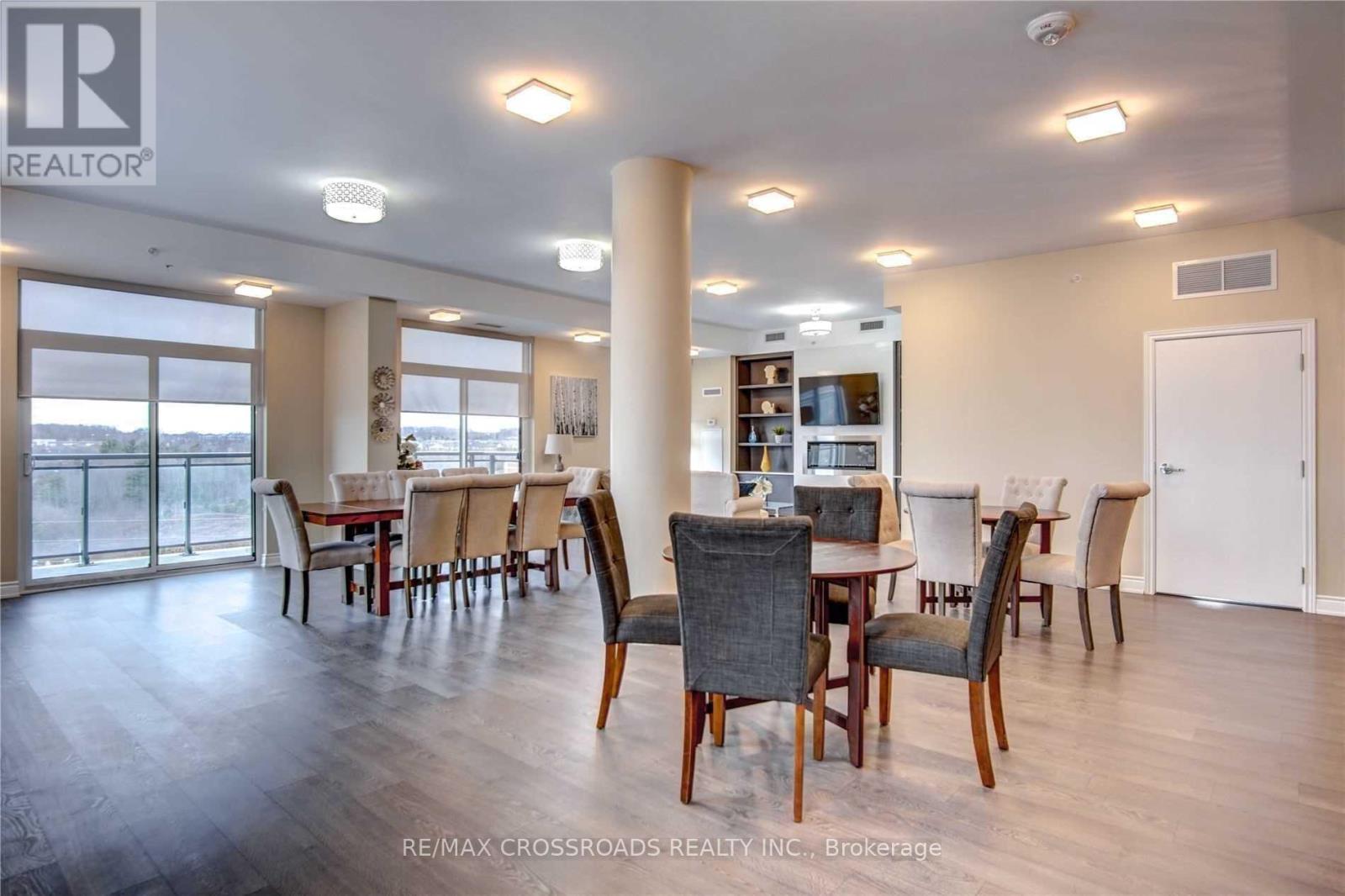 328 - 11611 Yonge Street, Richmond Hill, Ontario  L4E 1G2 - Photo 10 - N12574550