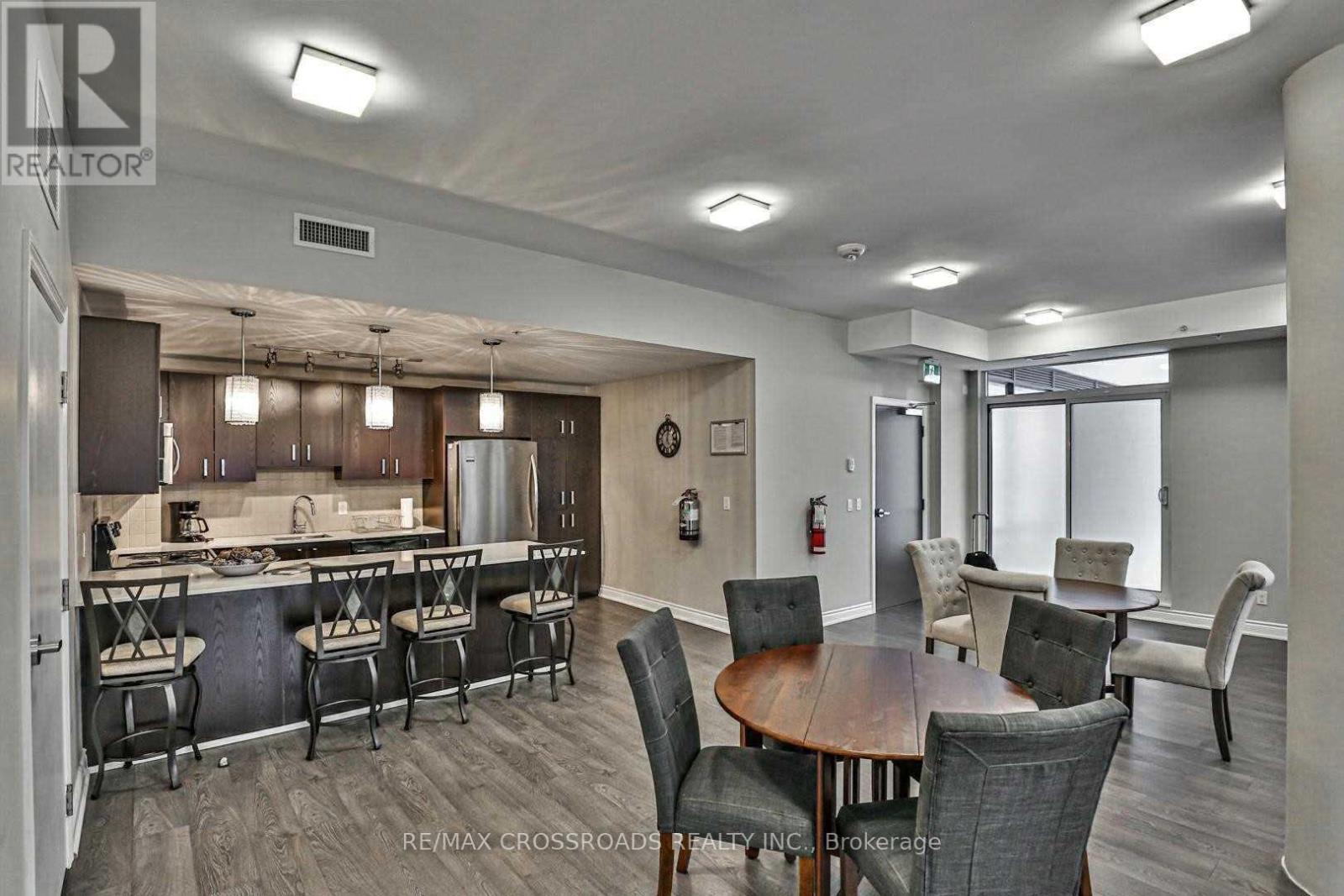 328 - 11611 Yonge Street, Richmond Hill, Ontario  L4E 1G2 - Photo 11 - N12574550