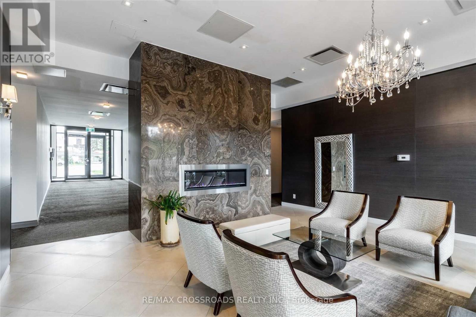 328 - 11611 Yonge Street, Richmond Hill, Ontario  L4E 1G2 - Photo 14 - N12574550