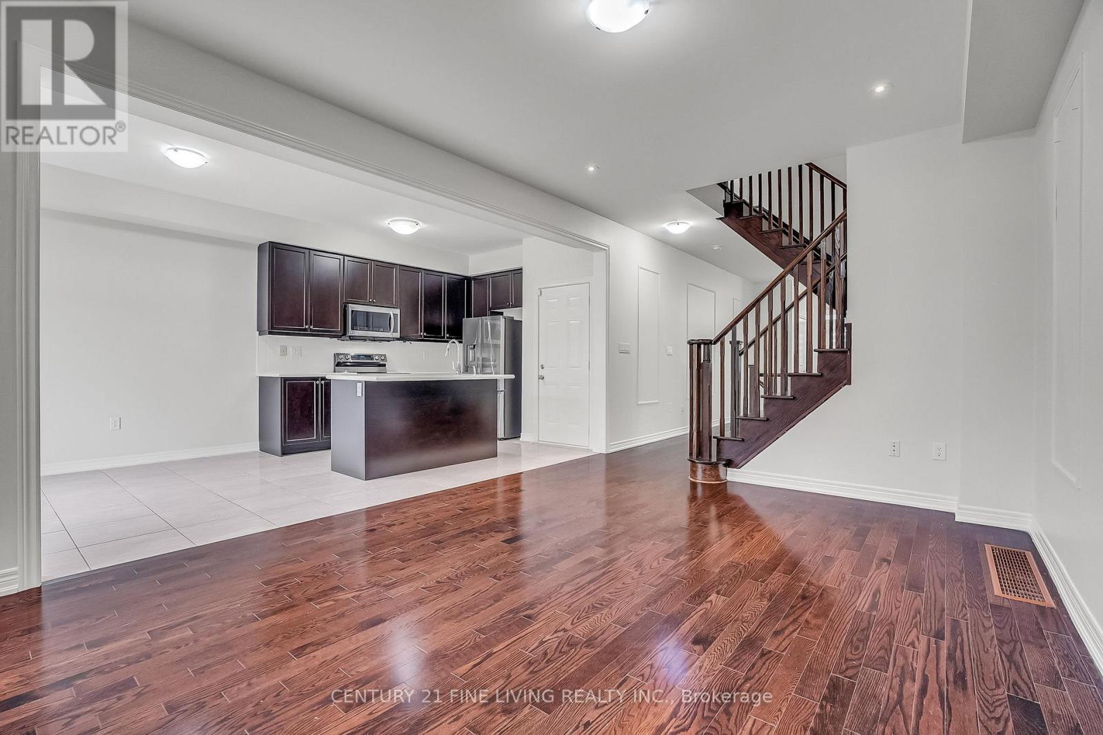 68 Killington Avenue, Vaughan, Ontario  L4H 3Z4 - Photo 15 - N12572530