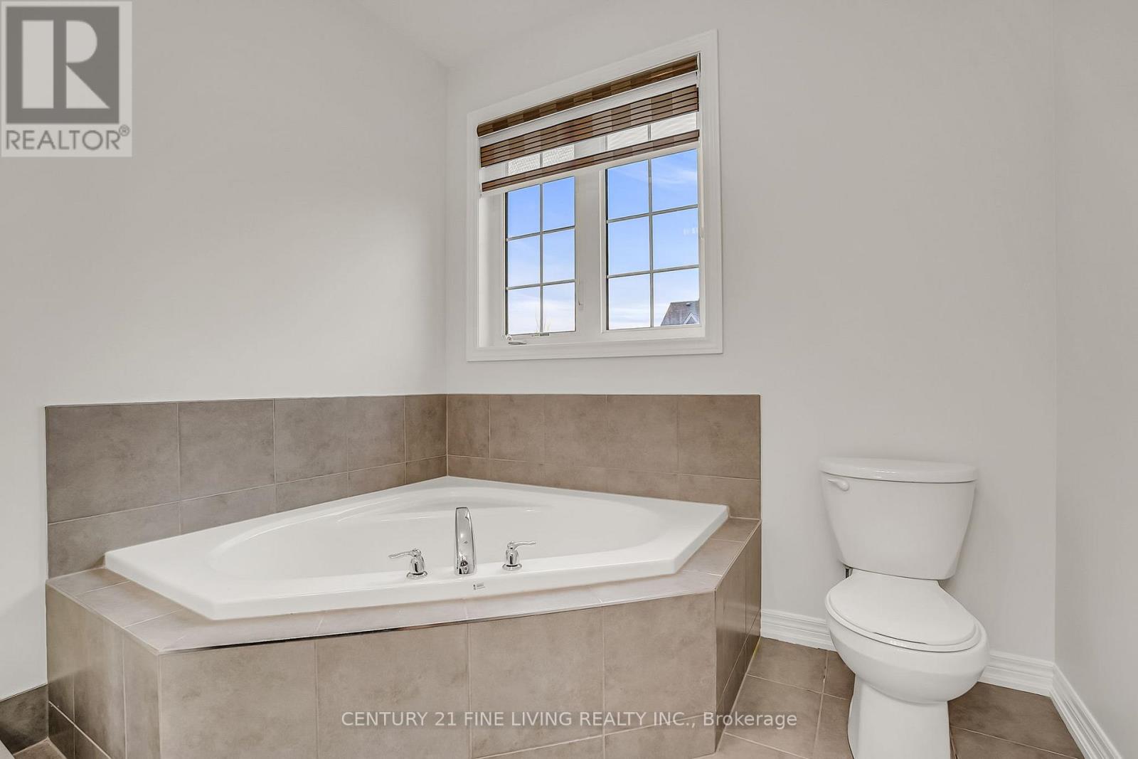 68 Killington Avenue, Vaughan, Ontario  L4H 3Z4 - Photo 33 - N12572530