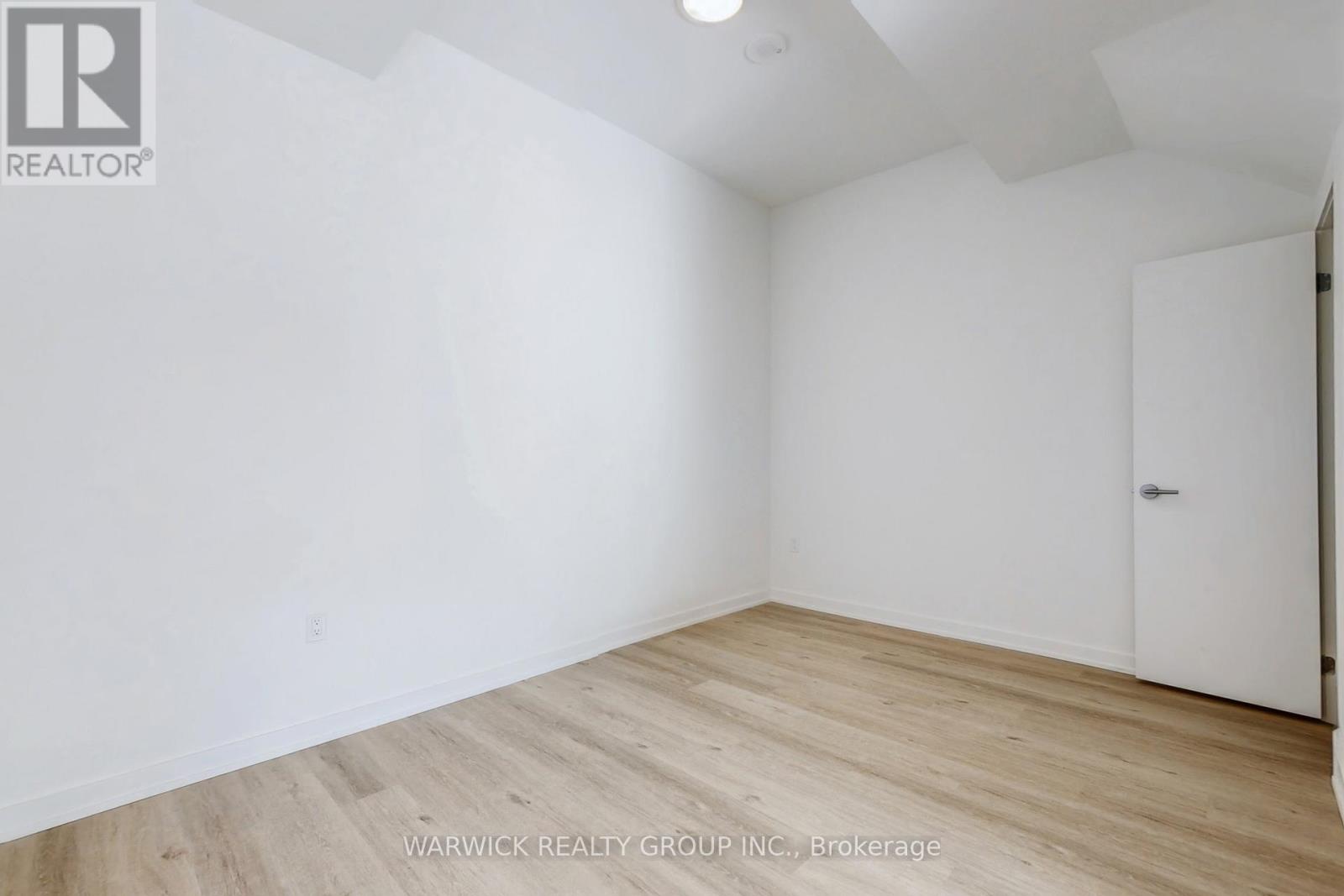 112 - 4365 Bloor Street W, Toronto, Ontario  M9C 1R3 - Photo 13 - W12529626