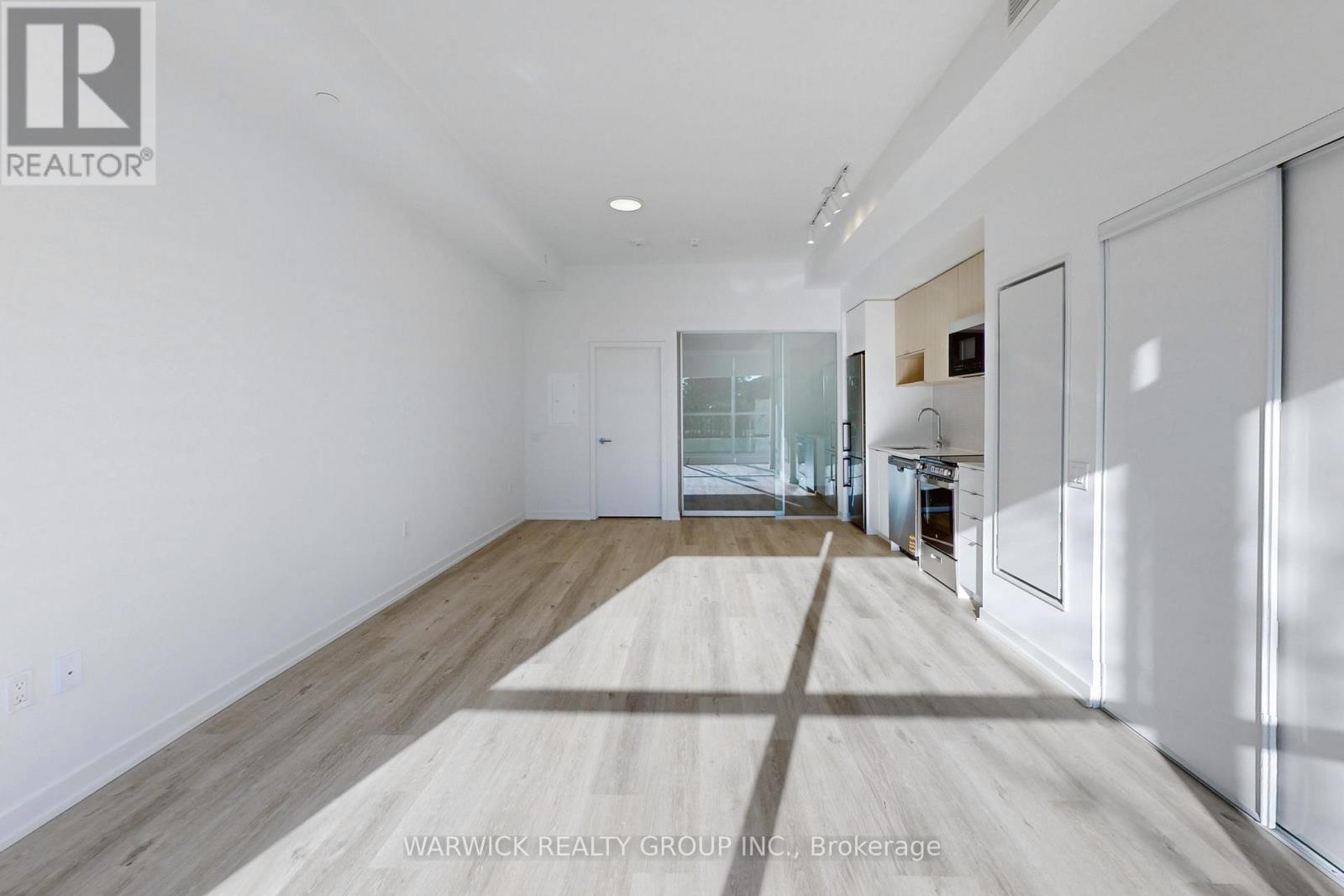 112 - 4365 Bloor Street W, Toronto, Ontario  M9C 1R3 - Photo 4 - W12529626