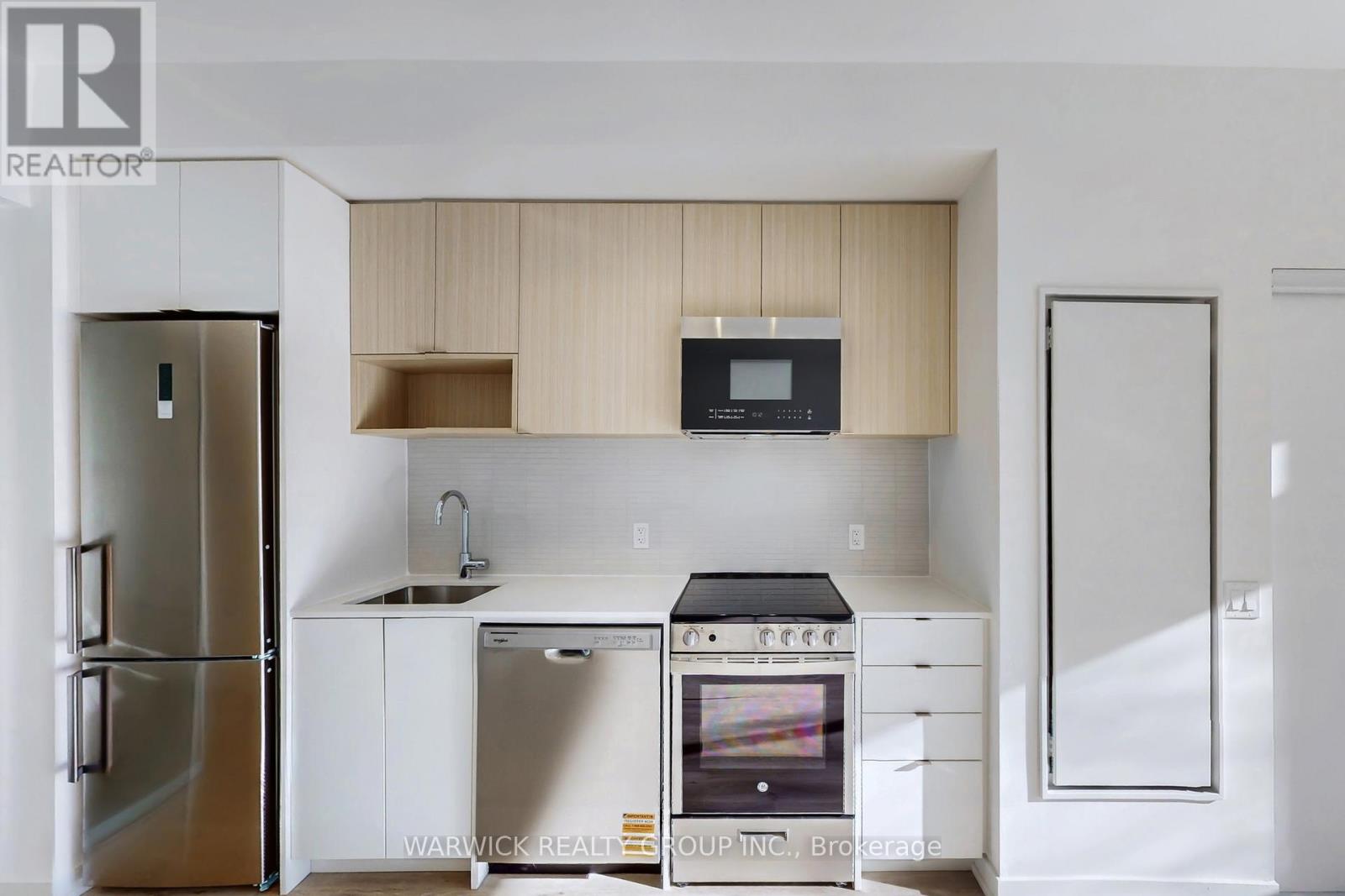 112 - 4365 Bloor Street W, Toronto, Ontario  M9C 1R3 - Photo 7 - W12529626