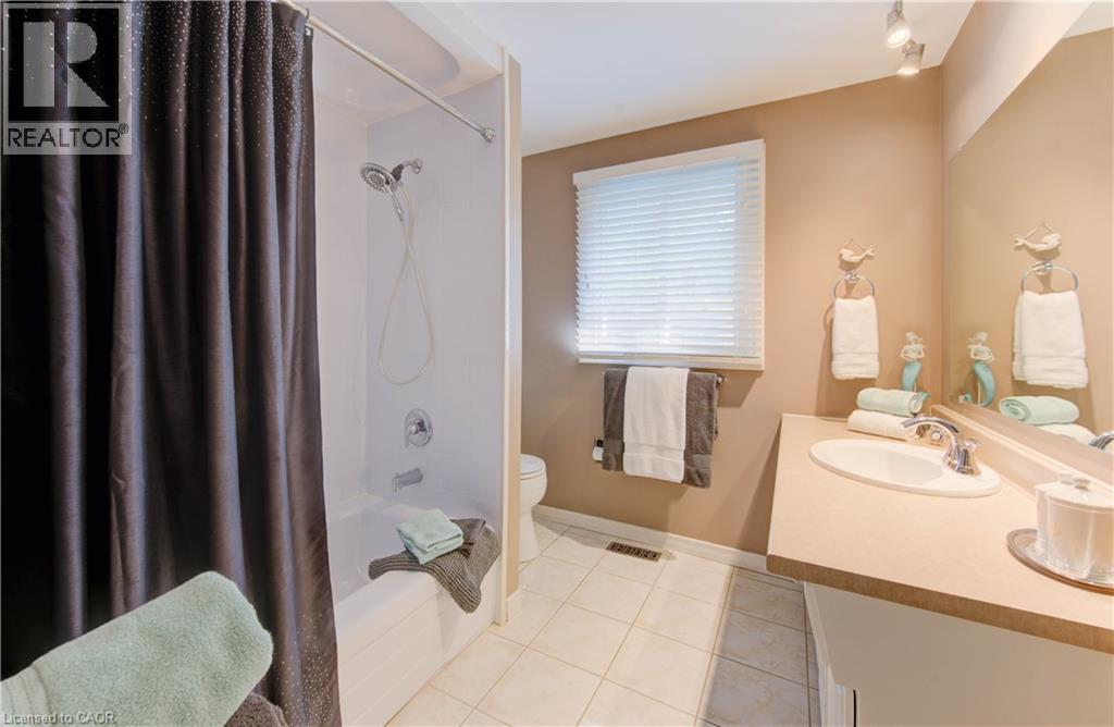 45 Shuh Avenue, Kitchener, Ontario  N2A 2Y1 - Photo 20 - 40789969