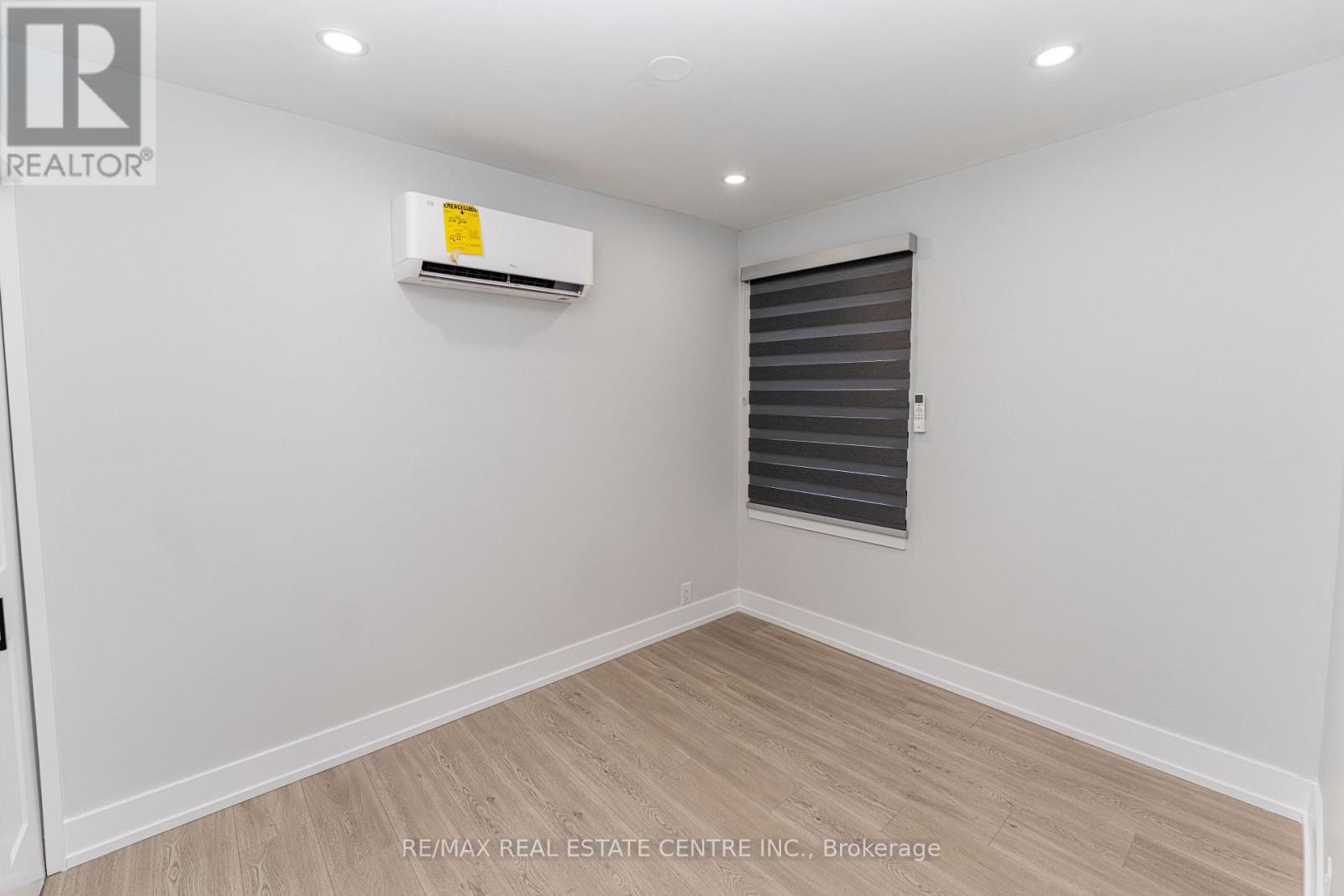 252 Grenfell Street, Hamilton, Ontario  L8H 3J9 - Photo 10 - X12574340