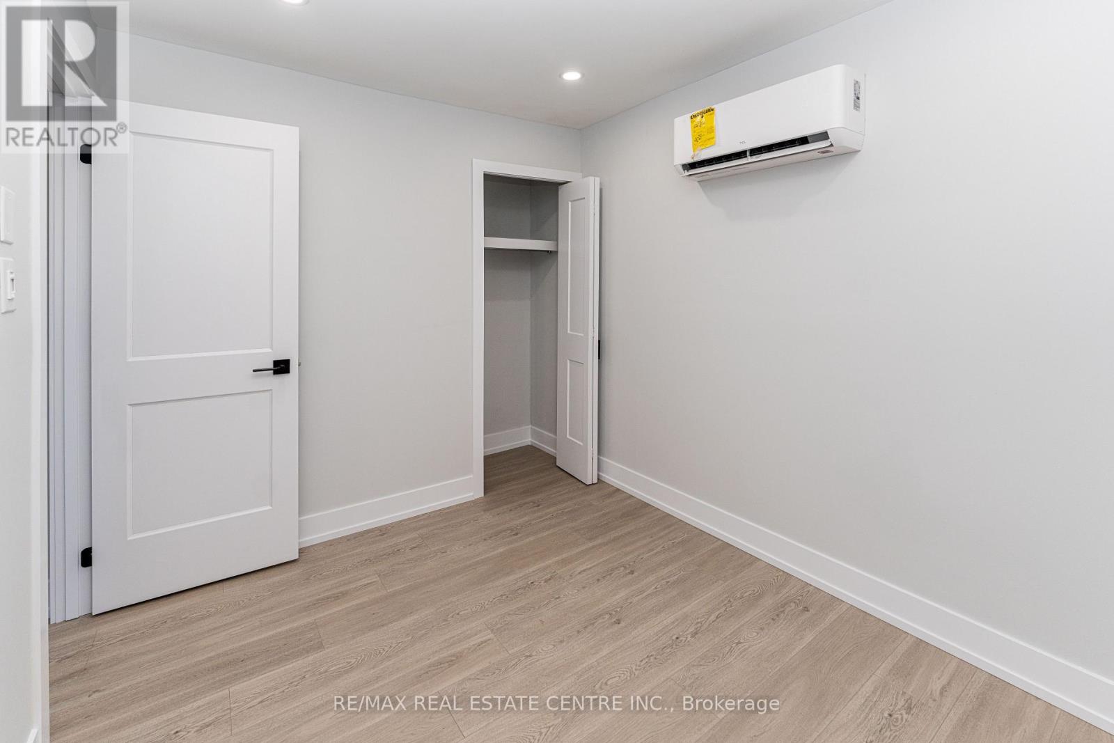 252 Grenfell Street, Hamilton, Ontario  L8H 3J9 - Photo 12 - X12574340