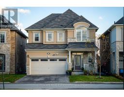 28 CELANO DRIVE, Hamilton, Ontario