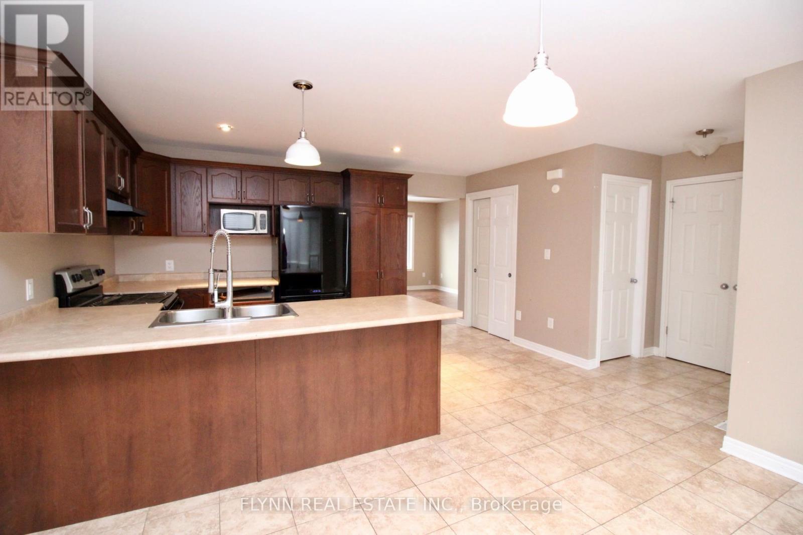 3 - 5727 Kalar Road, Niagara Falls, Ontario  L2H 0H7 - Photo 6 - X12574436