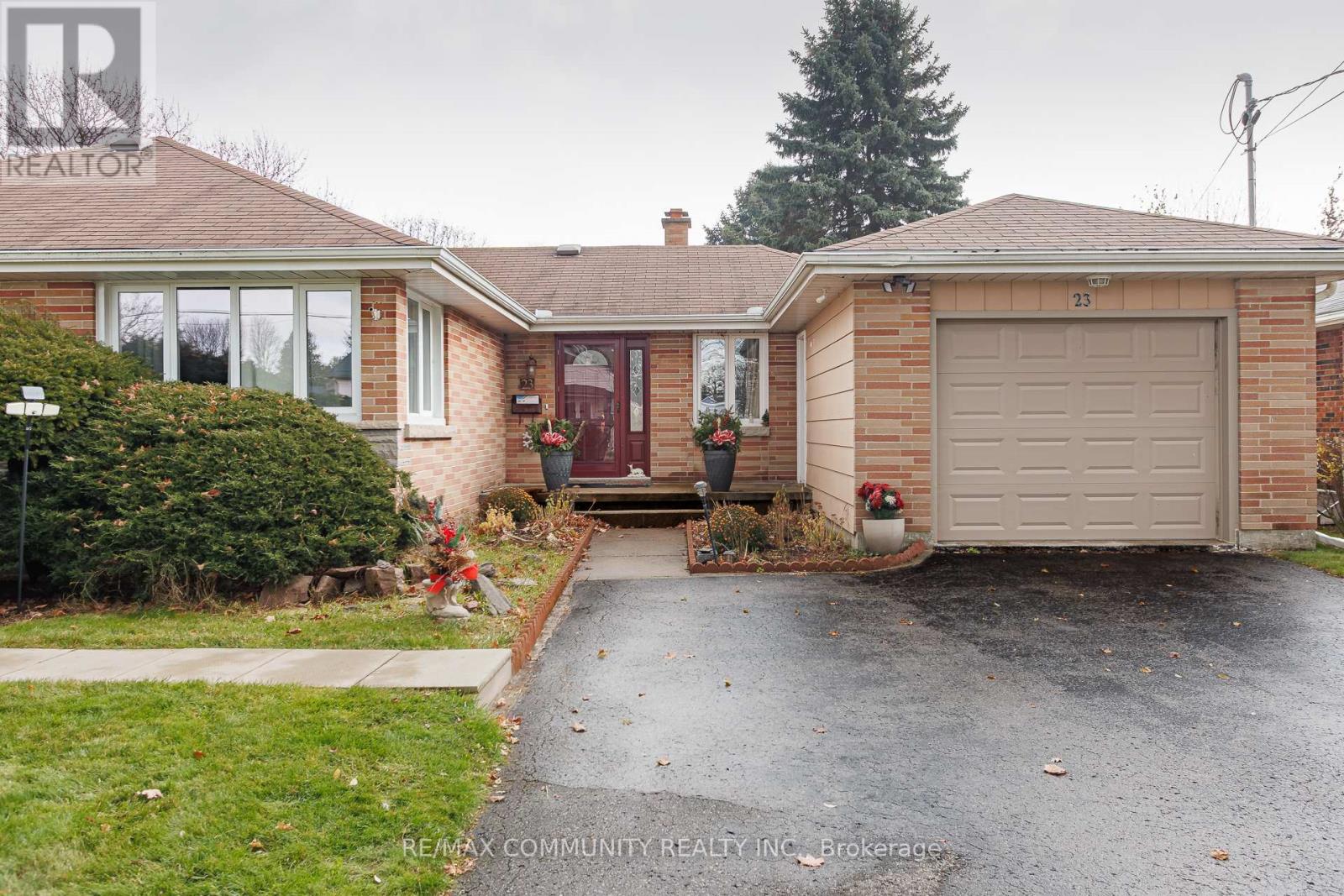 23 Fraser Street, Port Hope, Ontario  L1A 1Z9 - Photo 2 - X12574464