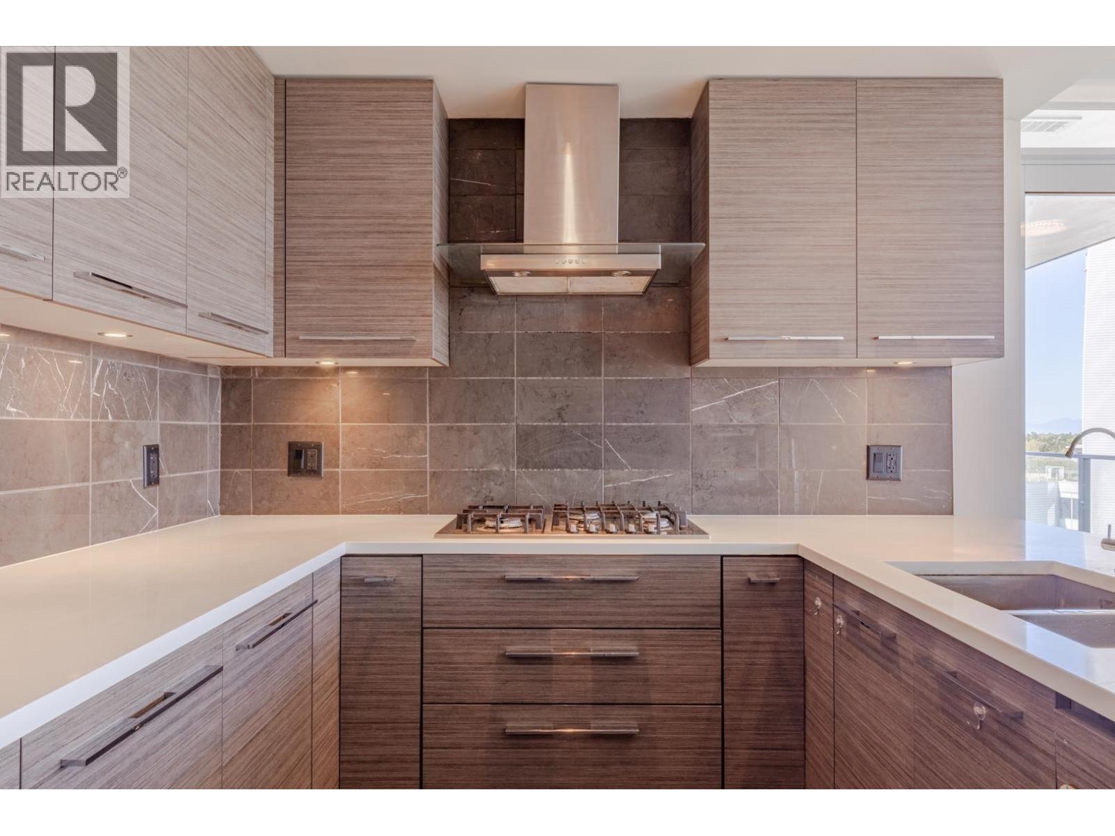 902 7468 Lansdowne Road, Richmond, British Columbia  V7C 0B7 - Photo 4 - R3069901