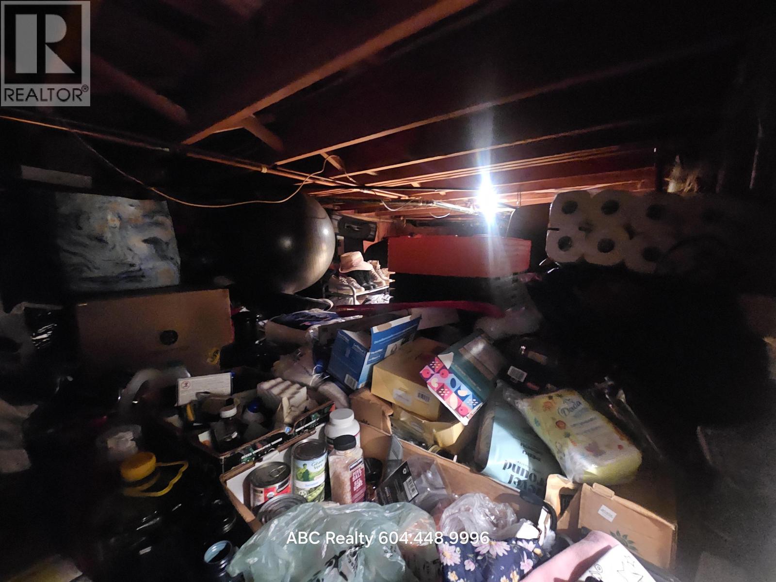 Lower 1xxx E 27 Avenue, Vancouver, British Columbia  V5V 2L9 - Photo 3 - R3069904