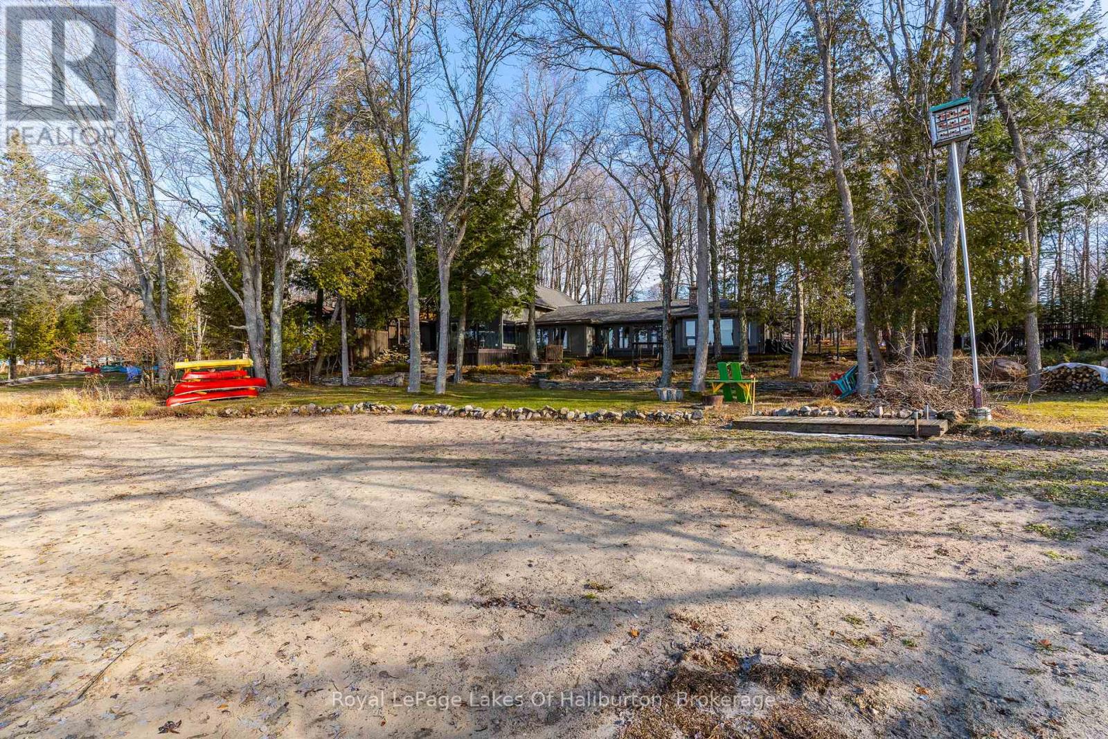 1073 Grass Lake Road, Dysart Et Al, Ontario  K0M 1S0 - Photo 4 - X12571054